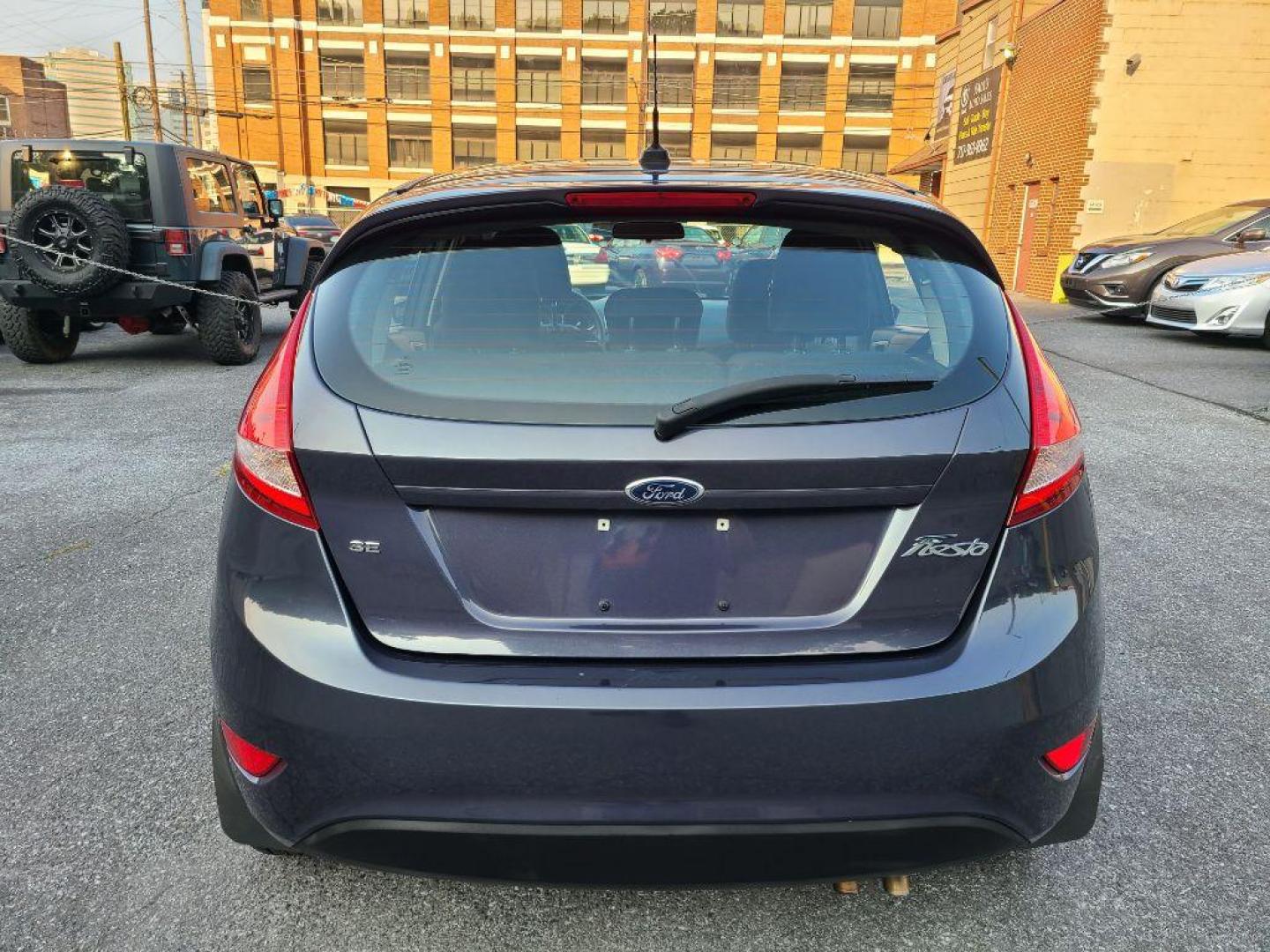 2012 GRAY FORD FIESTA SE (3FADP4EJ0CM) with an 1.6L engine, Automatic transmission, located at 117 North Cameron Street, Harrisburg, PA, 17101, (717) 963-8962, 40.266762, -76.875259 - WE FINANCE!!! Good Credit/ Bad Credit/ No Credit - ALL Trade-Ins Welcomed!!! ***Guaranteed Credit Approval*** APPLY ONLINE or CALL us TODAY ;) Internet Prices and Marketplace Prices are SPECIAL discounted ***CASH DEALS*** Retail Prices are higher. Please call us to discuss your cash and finan - Photo#3