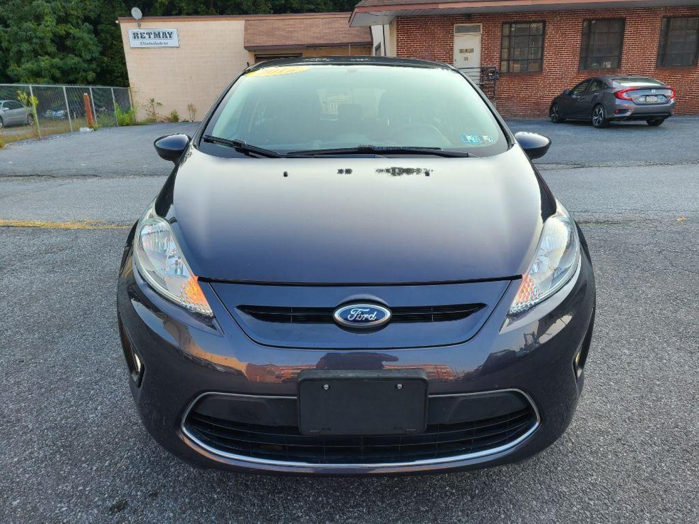 2012 GRAY FORD FIESTA SE (3FADP4EJ0CM) with an 1.6L engine, Automatic transmission, located at 117 North Cameron Street, Harrisburg, PA, 17101, (717) 963-8962, 40.266762, -76.875259 - WE FINANCE!!! Good Credit/ Bad Credit/ No Credit - ALL Trade-Ins Welcomed!!! ***Guaranteed Credit Approval*** APPLY ONLINE or CALL us TODAY ;) Internet Prices and Marketplace Prices are SPECIAL discounted ***CASH DEALS*** Retail Prices are higher. Please call us to discuss your cash and finan - Photo#7