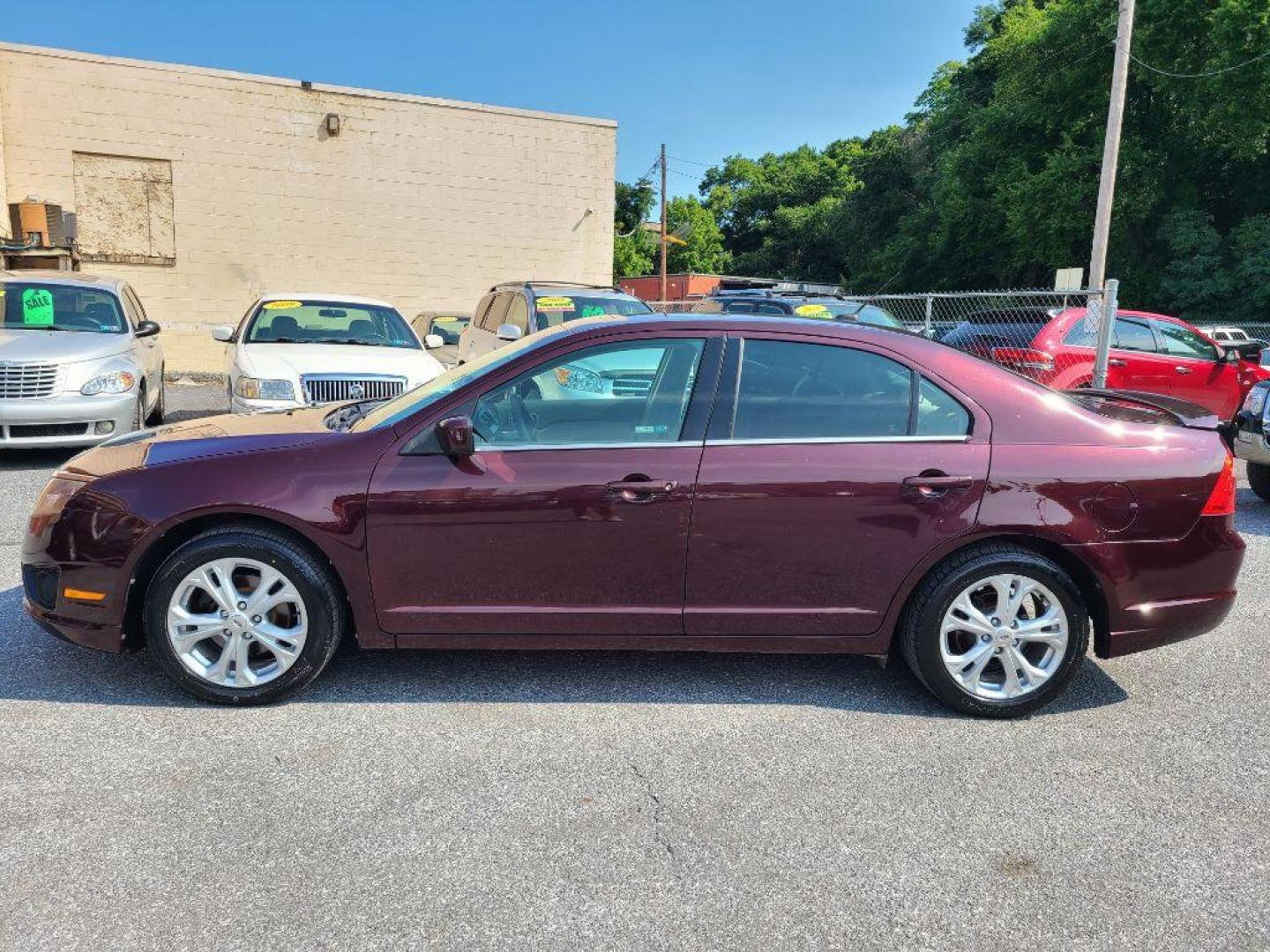 2012 BURGUN FORD FUSION SE (3FAHP0HA9CR) with an 2.5L engine, Automatic transmission, located at 7981 Paxton Street, Harrisburg, PA, 17111, (717) 561-2926, 40.261490, -76.749229 - WE FINANCE!!! Good Credit/ Bad Credit/ No Credit - ALL Trade-Ins Welcomed!!! ***Guaranteed Credit Approval*** APPLY ONLINE or CALL us TODAY ;) Internet Prices and Marketplace Prices are SPECIAL discounted ***CASH DEALS*** Retail Prices are higher. Please call us to discuss your cash and finan - Photo#1