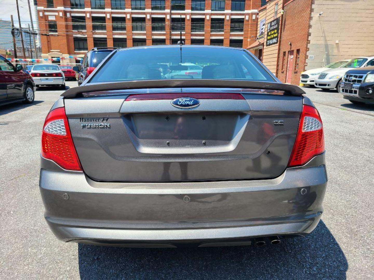 2012 GRAY FORD FUSION SE (3FAHP0HA0CR) with an 2.5L engine, Automatic transmission, located at 117 North Cameron Street, Harrisburg, PA, 17101, (717) 963-8962, 40.266762, -76.875259 - WE FINANCE!!! Good Credit/ Bad Credit/ No Credit - ALL Trade-Ins Welcomed!!! ***Guaranteed Credit Approval*** APPLY ONLINE or CALL us TODAY ;) Internet Prices and Marketplace Prices are SPECIAL discounted ***CASH DEALS*** Retail Prices are higher. Please call us to discuss your cash and finan - Photo#3