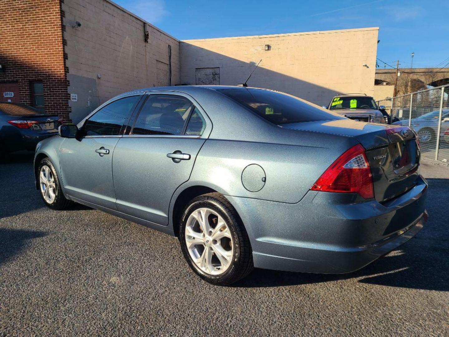 2012 BLUE FORD FUSION SE (3FAHP0HA1CR) with an 2.5L engine, Automatic transmission, located at 117 North Cameron Street, Harrisburg, PA, 17101, (717) 963-8962, 40.266762, -76.875259 - WE FINANCE!!! Good Credit/ Bad Credit/ No Credit - ALL Trade-Ins Welcomed!!! ***Guaranteed Credit Approval*** APPLY ONLINE or CALL us TODAY ;) Internet Prices and Marketplace Prices are SPECIAL discounted ***CASH DEALS*** Retail Prices are higher. Please call us to discuss your cash and finan - Photo#2