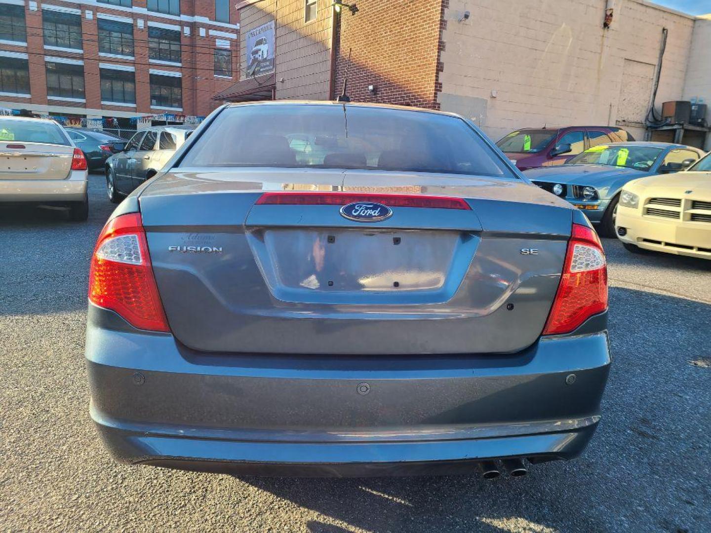 2012 BLUE FORD FUSION SE (3FAHP0HA1CR) with an 2.5L engine, Automatic transmission, located at 117 North Cameron Street, Harrisburg, PA, 17101, (717) 963-8962, 40.266762, -76.875259 - WE FINANCE!!! Good Credit/ Bad Credit/ No Credit - ALL Trade-Ins Welcomed!!! ***Guaranteed Credit Approval*** APPLY ONLINE or CALL us TODAY ;) Internet Prices and Marketplace Prices are SPECIAL discounted ***CASH DEALS*** Retail Prices are higher. Please call us to discuss your cash and finan - Photo#3