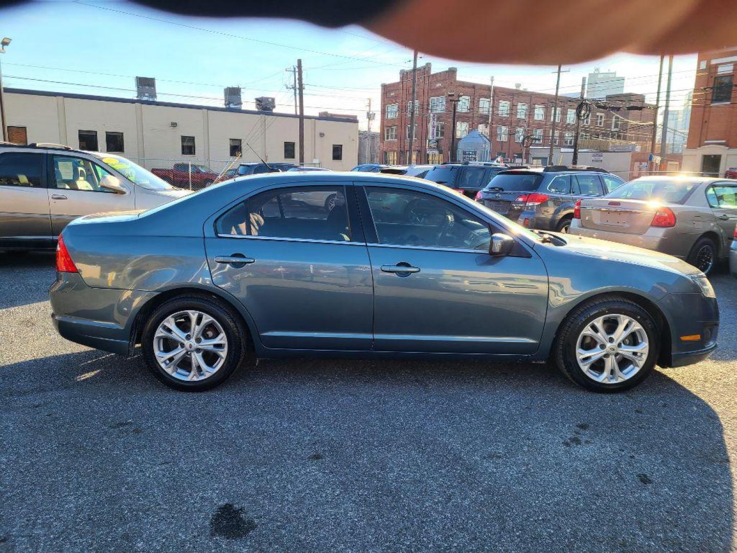 2012 BLUE FORD FUSION SE (3FAHP0HA1CR) with an 2.5L engine, Automatic transmission, located at 117 North Cameron Street, Harrisburg, PA, 17101, (717) 963-8962, 40.266762, -76.875259 - WE FINANCE!!! Good Credit/ Bad Credit/ No Credit - ALL Trade-Ins Welcomed!!! ***Guaranteed Credit Approval*** APPLY ONLINE or CALL us TODAY ;) Internet Prices and Marketplace Prices are SPECIAL discounted ***CASH DEALS*** Retail Prices are higher. Please call us to discuss your cash and finan - Photo#6