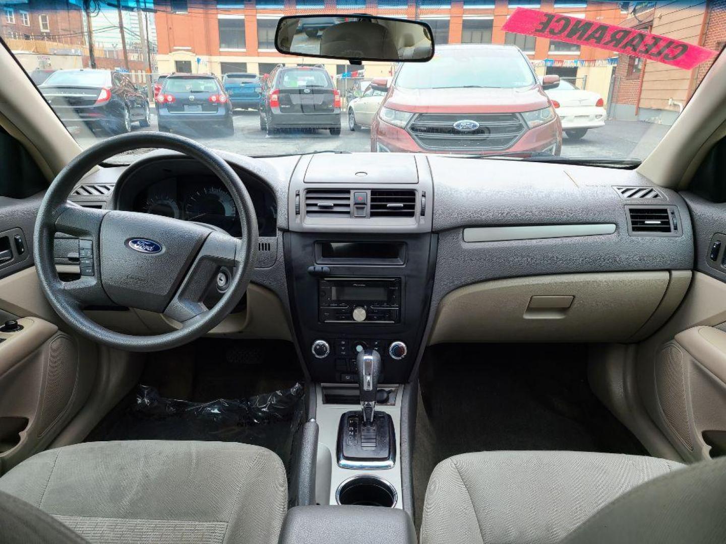 2012 WHITE FORD FUSION S (3FAHP0GA8CR) with an 2.5L engine, Automatic transmission, located at 117 North Cameron Street, Harrisburg, PA, 17101, (717) 963-8962, 40.266762, -76.875259 - WE FINANCE!!! Good Credit/ Bad Credit/ No Credit - ALL Trade-Ins Welcomed!!! ***Guaranteed Credit Approval*** APPLY ONLINE or CALL us TODAY ;) Internet Prices and Marketplace Prices are SPECIAL discounted ***CASH DEALS*** Retail Prices are higher. Please call us to discuss your cash and finan - Photo#10