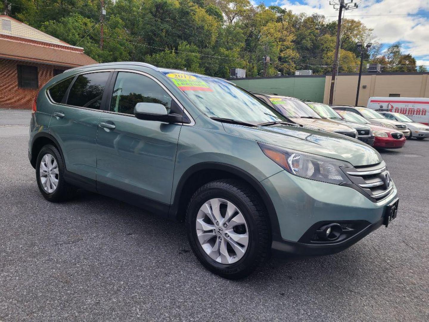 2012 GREEN HONDA CR-V EXL (2HKRM4H70CH) with an 2.4L engine, Automatic transmission, located at 7981 Paxton Street, Harrisburg, PA, 17111, (717) 561-2926, 40.261490, -76.749229 - WE FINANCE!!! Good Credit/ Bad Credit/ No Credit - ALL Trade-Ins Welcomed!!! ***Guaranteed Credit Approval*** APPLY ONLINE or CALL us TODAY ;) Internet Prices and Marketplace Prices are SPECIAL discounted ***CASH DEALS*** Retail Prices are higher. Please call us to discuss your cash and finan - Photo#6