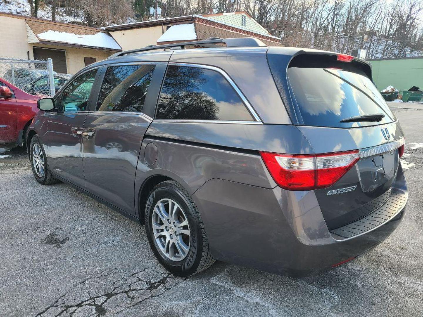 2012 GRAY HONDA ODYSSEY EXL (5FNRL5H6XCB) with an 3.5L engine, Automatic transmission, located at 117 North Cameron Street, Harrisburg, PA, 17101, (717) 963-8962, 40.266762, -76.875259 - WE FINANCE!!! Good Credit/ Bad Credit/ No Credit - ALL Trade-Ins Welcomed!!! ***Guaranteed Credit Approval*** APPLY ONLINE or CALL us TODAY ;) Internet Prices and Marketplace Prices are SPECIAL discounted ***CASH DEALS*** Retail Prices are higher. Please call us to discuss your cash and finan - Photo#2