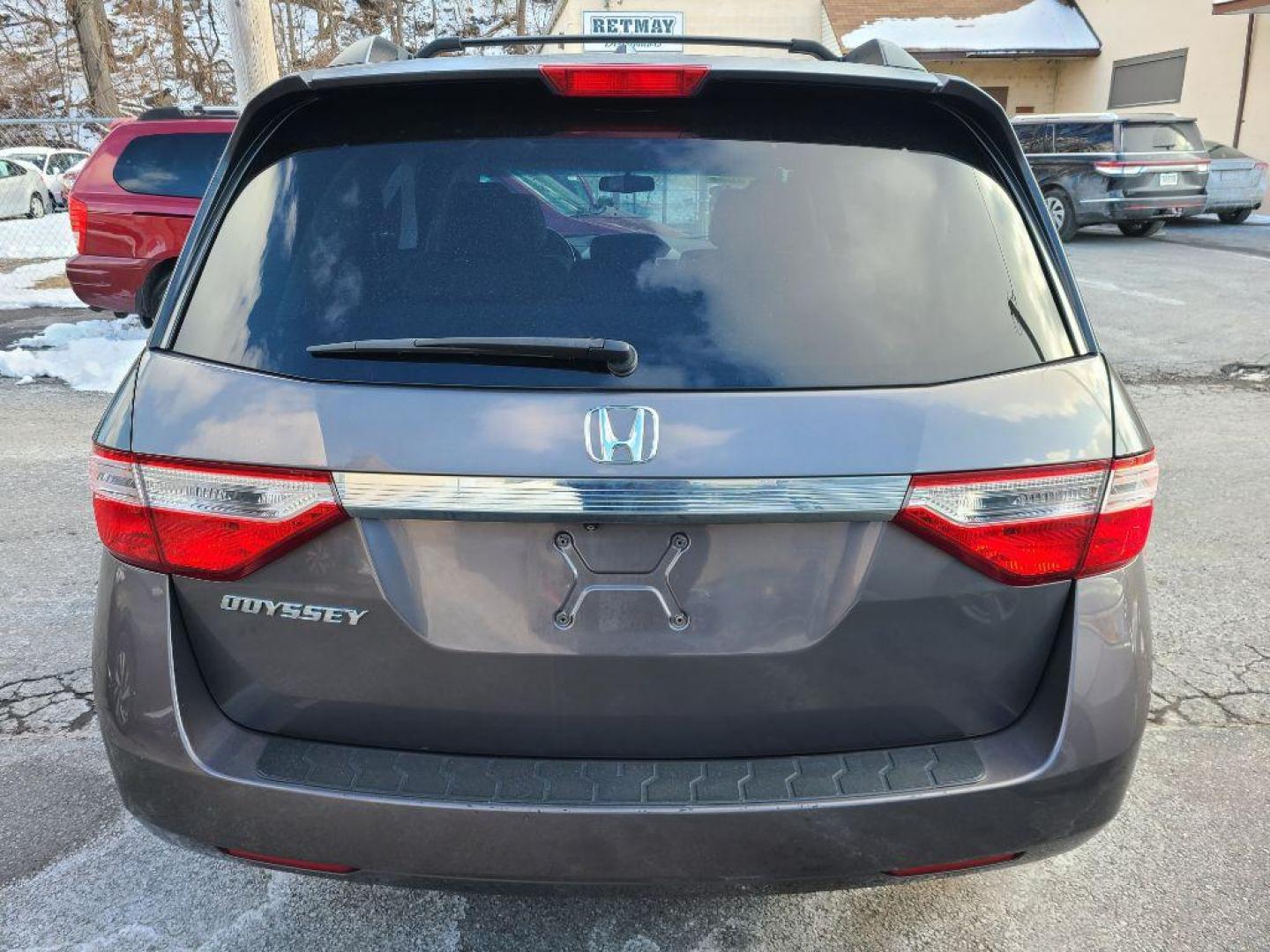 2012 GRAY HONDA ODYSSEY EXL (5FNRL5H6XCB) with an 3.5L engine, Automatic transmission, located at 117 North Cameron Street, Harrisburg, PA, 17101, (717) 963-8962, 40.266762, -76.875259 - WE FINANCE!!! Good Credit/ Bad Credit/ No Credit - ALL Trade-Ins Welcomed!!! ***Guaranteed Credit Approval*** APPLY ONLINE or CALL us TODAY ;) Internet Prices and Marketplace Prices are SPECIAL discounted ***CASH DEALS*** Retail Prices are higher. Please call us to discuss your cash and finan - Photo#3