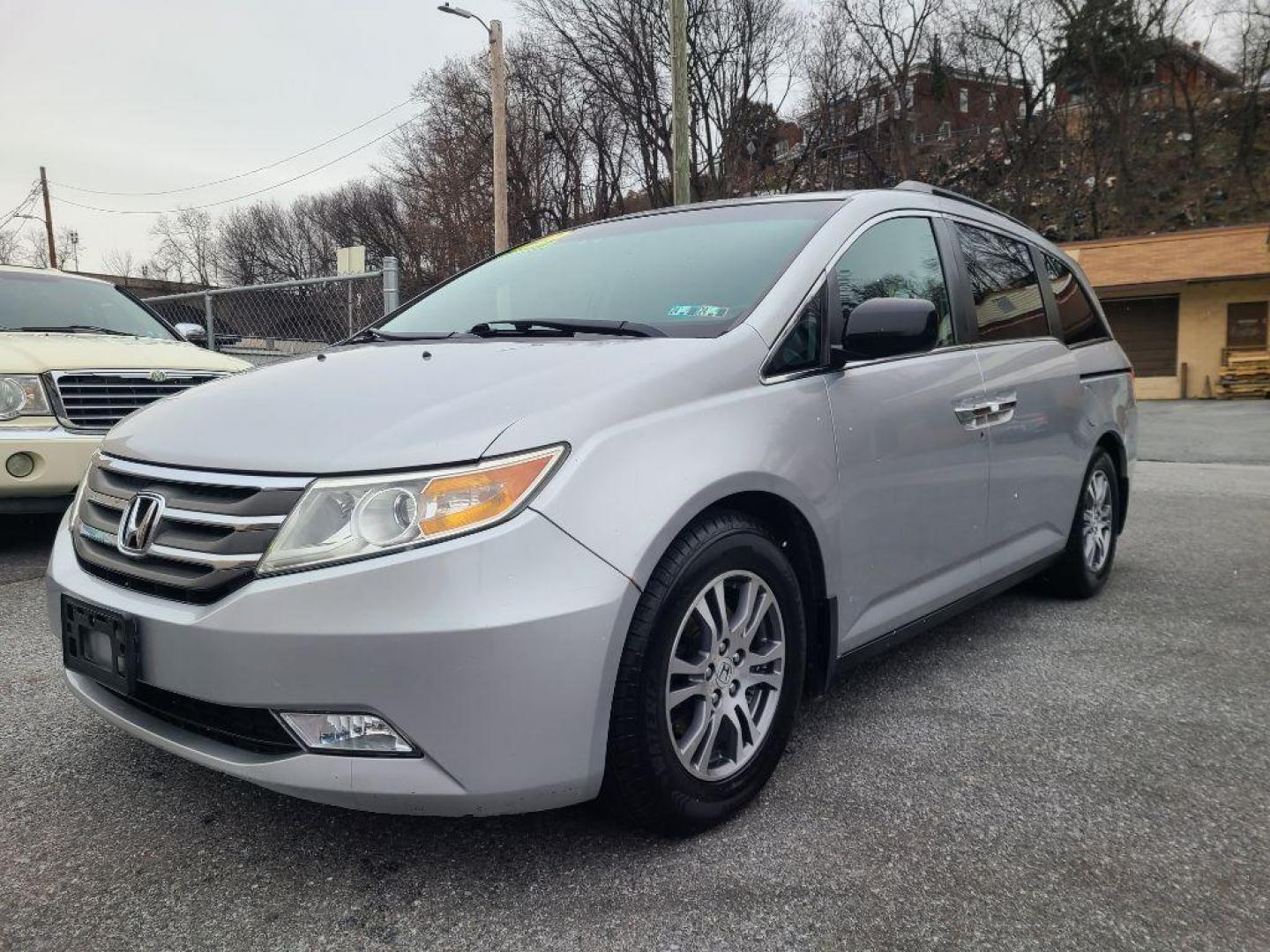 2012 SILVER HONDA ODYSSEY EXL (5FNRL5H68CB) with an 3.5L engine, Automatic transmission, located at 7981 Paxton Street, Harrisburg, PA, 17111, (717) 561-2926, 40.261490, -76.749229 - WE FINANCE!!! Good Credit/ Bad Credit/ No Credit - ALL Trade-Ins Welcomed!!! ***Guaranteed Credit Approval*** APPLY ONLINE or CALL us TODAY ;) Internet Prices and Marketplace Prices are SPECIAL discounted ***CASH DEALS*** Retail Prices are higher. Please call us to discuss your cash and finan - Photo#0