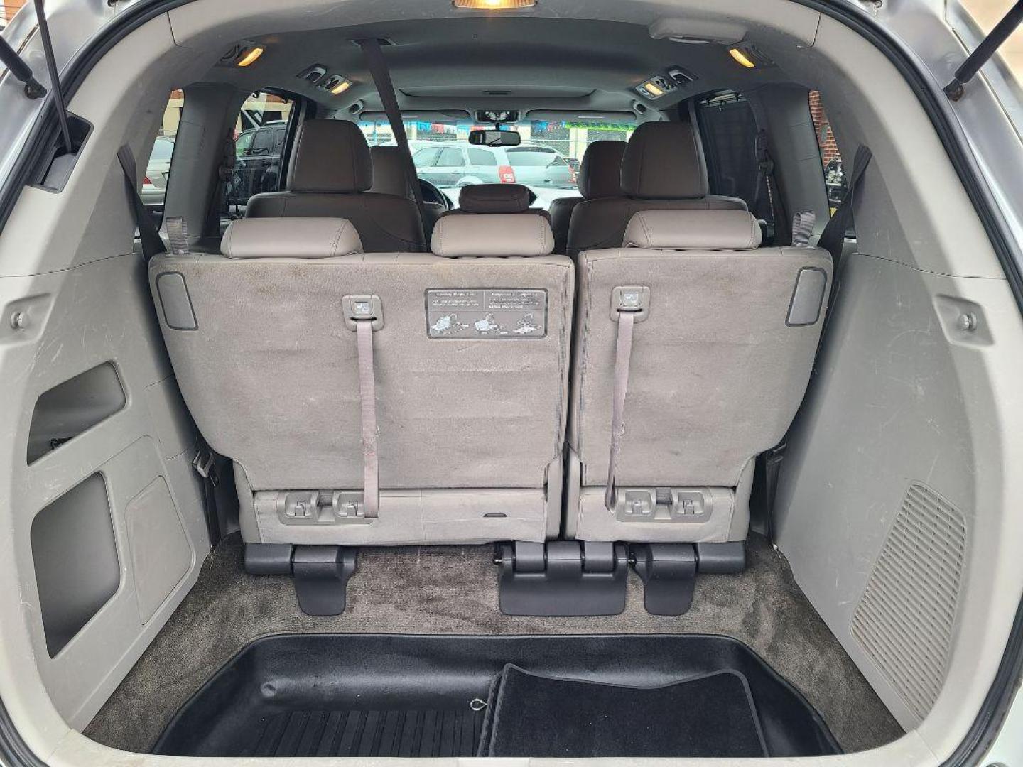 2012 SILVER HONDA ODYSSEY EXL (5FNRL5H68CB) with an 3.5L engine, Automatic transmission, located at 7981 Paxton Street, Harrisburg, PA, 17111, (717) 561-2926, 40.261490, -76.749229 - WE FINANCE!!! Good Credit/ Bad Credit/ No Credit - ALL Trade-Ins Welcomed!!! ***Guaranteed Credit Approval*** APPLY ONLINE or CALL us TODAY ;) Internet Prices and Marketplace Prices are SPECIAL discounted ***CASH DEALS*** Retail Prices are higher. Please call us to discuss your cash and finan - Photo#11