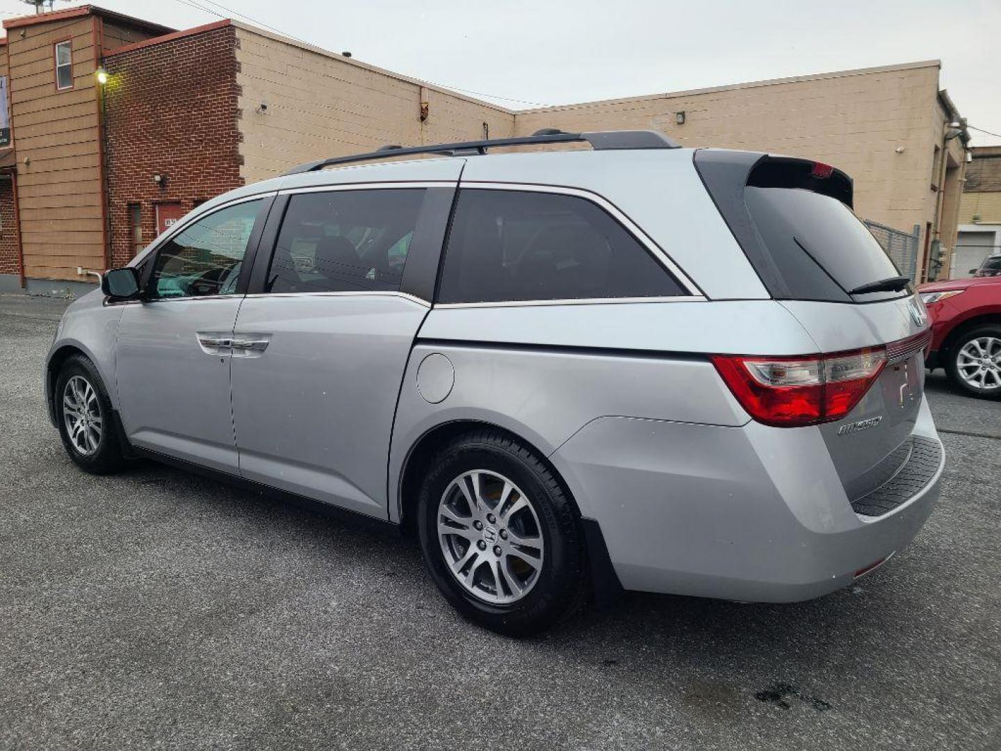 2012 SILVER HONDA ODYSSEY EXL (5FNRL5H68CB) with an 3.5L engine, Automatic transmission, located at 7981 Paxton Street, Harrisburg, PA, 17111, (717) 561-2926, 40.261490, -76.749229 - WE FINANCE!!! Good Credit/ Bad Credit/ No Credit - ALL Trade-Ins Welcomed!!! ***Guaranteed Credit Approval*** APPLY ONLINE or CALL us TODAY ;) Internet Prices and Marketplace Prices are SPECIAL discounted ***CASH DEALS*** Retail Prices are higher. Please call us to discuss your cash and finan - Photo#2