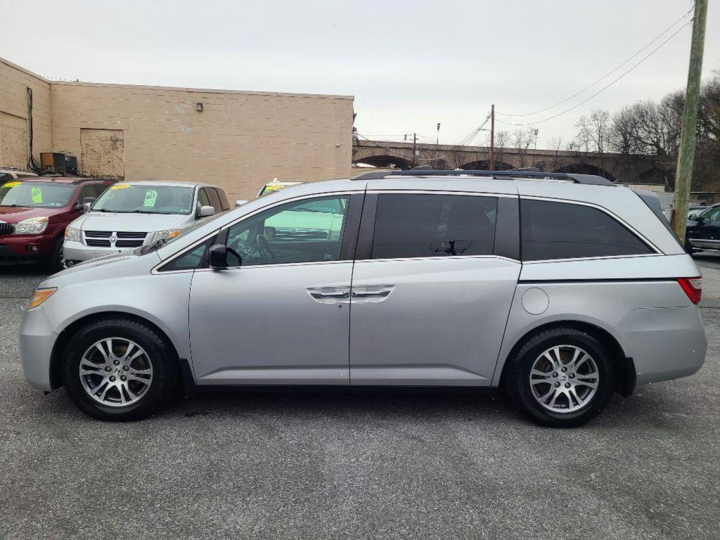 2012 SILVER HONDA ODYSSEY EXL (5FNRL5H68CB) with an 3.5L engine, Automatic transmission, located at 7981 Paxton Street, Harrisburg, PA, 17111, (717) 561-2926, 40.261490, -76.749229 - WE FINANCE!!! Good Credit/ Bad Credit/ No Credit - ALL Trade-Ins Welcomed!!! ***Guaranteed Credit Approval*** APPLY ONLINE or CALL us TODAY ;) Internet Prices and Marketplace Prices are SPECIAL discounted ***CASH DEALS*** Retail Prices are higher. Please call us to discuss your cash and finan - Photo#1