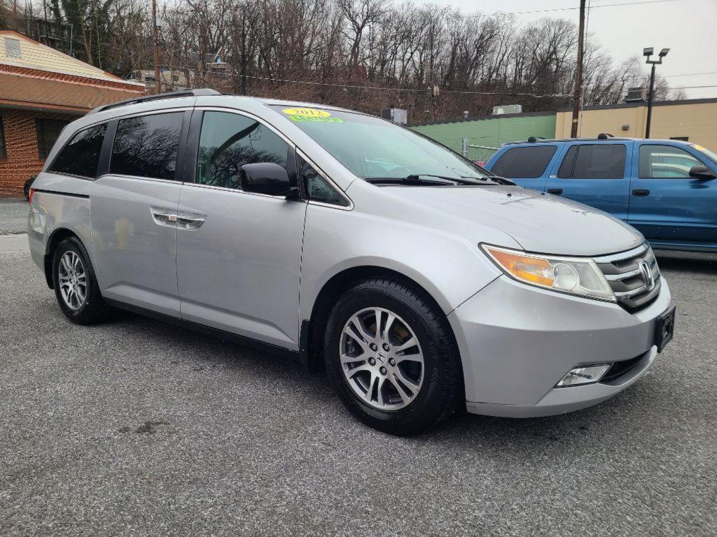 2012 SILVER HONDA ODYSSEY EXL (5FNRL5H68CB) with an 3.5L engine, Automatic transmission, located at 7981 Paxton Street, Harrisburg, PA, 17111, (717) 561-2926, 40.261490, -76.749229 - WE FINANCE!!! Good Credit/ Bad Credit/ No Credit - ALL Trade-Ins Welcomed!!! ***Guaranteed Credit Approval*** APPLY ONLINE or CALL us TODAY ;) Internet Prices and Marketplace Prices are SPECIAL discounted ***CASH DEALS*** Retail Prices are higher. Please call us to discuss your cash and finan - Photo#6