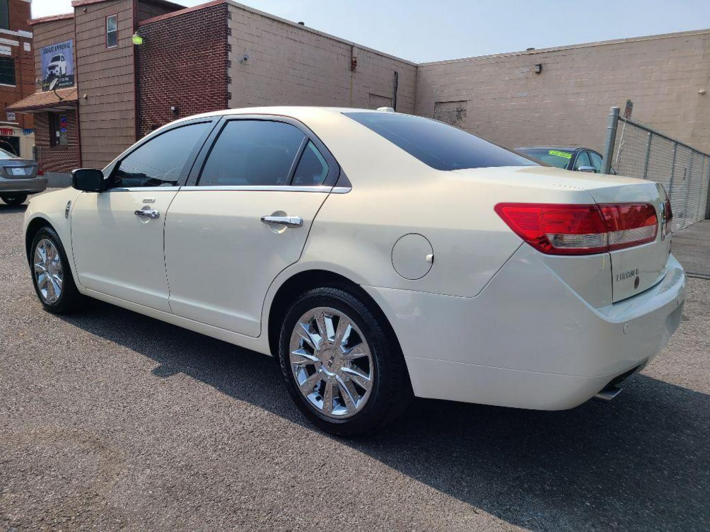 2012 BEIGE LINCOLN MKZ SDN (3LNHL2GC8CR) with an 3.5L engine, Automatic transmission, located at 7981 Paxton Street, Harrisburg, PA, 17111, (717) 561-2926, 40.261490, -76.749229 - WE FINANCE!!! Good Credit/ Bad Credit/ No Credit - ALL Trade-Ins Welcomed!!! ***Guaranteed Credit Approval*** APPLY ONLINE or CALL us TODAY ;) Internet Prices and Marketplace Prices are SPECIAL discounted ***CASH DEALS*** Retail Prices are higher. Please call us to discuss your cash and finan - Photo#2