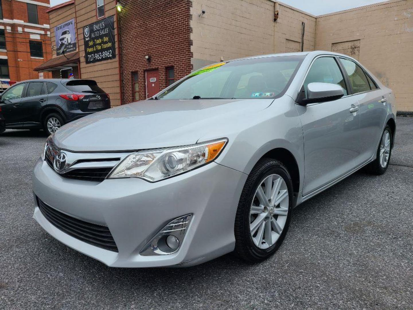 2012 SILVER TOYOTA CAMRY XLE (4T4BF1FK1CR) with an 2.5L engine, Automatic transmission, located at 7981 Paxton Street, Harrisburg, PA, 17111, (717) 561-2926, 40.261490, -76.749229 - WE FINANCE!!! Good Credit/ Bad Credit/ No Credit - ALL Trade-Ins Welcomed!!! ***Guaranteed Credit Approval*** APPLY ONLINE or CALL us TODAY ;) Internet Prices and Marketplace Prices are SPECIAL discounted ***CASH DEALS*** Retail Prices are higher. Please call us to discuss your cash and finan - Photo#0