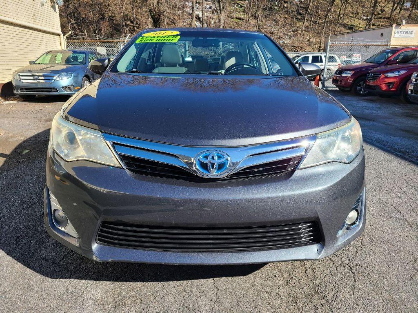 2012 GRAY TOYOTA CAMRY HYBRID (4T1BD1FK3CU) with an 2.5L engine, Continuously Variable transmission, located at 117 North Cameron Street, Harrisburg, PA, 17101, (717) 963-8962, 40.266762, -76.875259 - WE FINANCE!!! Good Credit/ Bad Credit/ No Credit - ALL Trade-Ins Welcomed!!! ***Guaranteed Credit Approval*** APPLY ONLINE or CALL us TODAY ;) Internet Prices and Marketplace Prices are SPECIAL discounted ***CASH DEALS*** Retail Prices are higher. Please call us to discuss your cash and finan - Photo#7