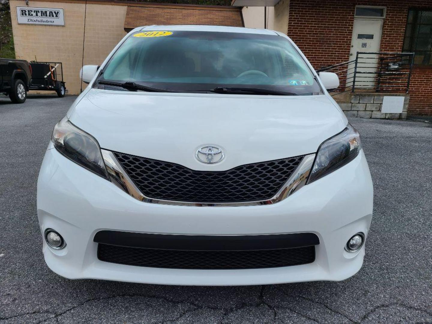 2012 WHITE TOYOTA SIENNA SPORT (5TDXK3DC8CS) with an 3.5L engine, Automatic transmission, located at 117 North Cameron Street, Harrisburg, PA, 17101, (717) 963-8962, 40.266762, -76.875259 - WE FINANCE!!! Good Credit/ Bad Credit/ No Credit - ALL Trade-Ins Welcomed!!! ***Guaranteed Credit Approval*** APPLY ONLINE or CALL us TODAY ;) Internet Prices and Marketplace Prices are SPECIAL discounted ***CASH DEALS*** Retail Prices are higher. Please call us to discuss your cash and finan - Photo#7