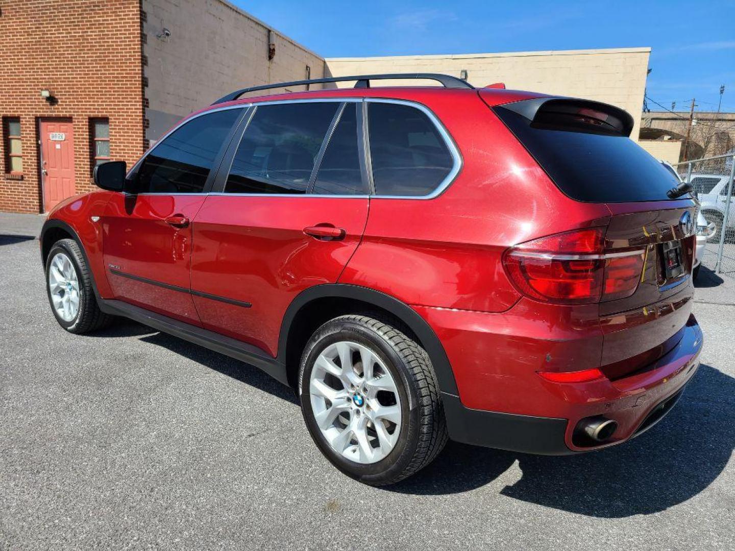 2013 RED BMW X5 XDRIVE35I (5UXZV4C59D0) with an 3.0L engine, Automatic transmission, located at 117 North Cameron Street, Harrisburg, PA, 17101, (717) 963-8962, 40.266762, -76.875259 - WE FINANCE!!! Good Credit/ Bad Credit/ No Credit - ALL Trade-Ins Welcomed!!! ***Guaranteed Credit Approval*** APPLY ONLINE or CALL us TODAY ;) Internet Prices and Marketplace Prices are SPECIAL discounted ***CASH DEALS*** Retail Prices are higher. Please call us to discuss your cash and finan - Photo#2