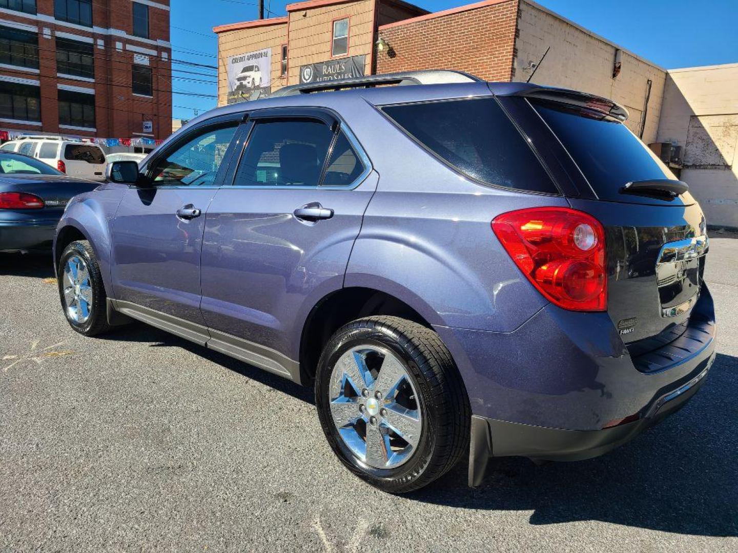 2013 BLUE CHEVROLET EQUINOX LT (2GNFLNEK9D6) with an 2.4L engine, Automatic transmission, located at 117 North Cameron Street, Harrisburg, PA, 17101, (717) 963-8962, 40.266762, -76.875259 - WE FINANCE!!! Good Credit/ Bad Credit/ No Credit - ALL Trade-Ins Welcomed!!! ***Guaranteed Credit Approval*** APPLY ONLINE or CALL us TODAY ;) Internet Prices and Marketplace Prices are SPECIAL discounted ***CASH DEALS*** Retail Prices are higher. Please call us to discuss your cash and finan - Photo#2