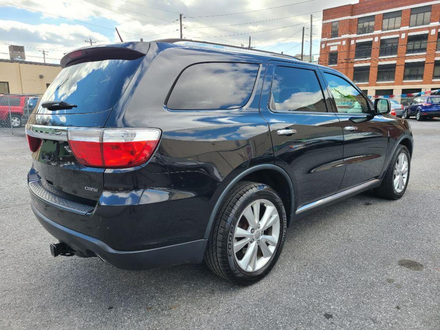 2013 BLACK DODGE DURANGO CREW (1C4SDJDT9DC) with an 5.7L engine, Automatic transmission, located at 117 North Cameron Street, Harrisburg, PA, 17101, (717) 963-8962, 40.266762, -76.875259 - WE FINANCE!!! Good Credit/ Bad Credit/ No Credit - ALL Trade-Ins Welcomed!!! ***Guaranteed Credit Approval*** APPLY ONLINE or CALL us TODAY ;) Internet Prices and Marketplace Prices are SPECIAL discounted ***CASH DEALS*** Retail Prices are higher. Please call us to discuss your cash and finan - Photo#3