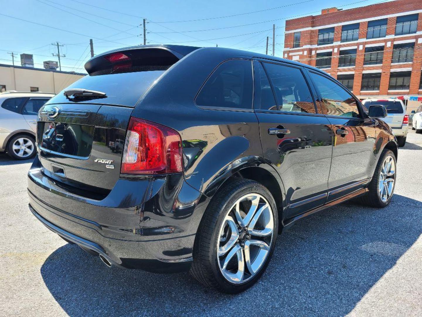 2013 BLACK FORD EDGE SPORT (2FMDK4AK0DB) with an 3.7L engine, Automatic transmission, located at 117 North Cameron Street, Harrisburg, PA, 17101, (717) 963-8962, 40.266762, -76.875259 - WE FINANCE!!! Good Credit/ Bad Credit/ No Credit - ALL Trade-Ins Welcomed!!! ***Guaranteed Credit Approval*** APPLY ONLINE or CALL us TODAY ;) Internet Prices and Marketplace Prices are SPECIAL discounted ***CASH DEALS*** Retail Prices are higher. Please call us to discuss your cash and finan - Photo#4