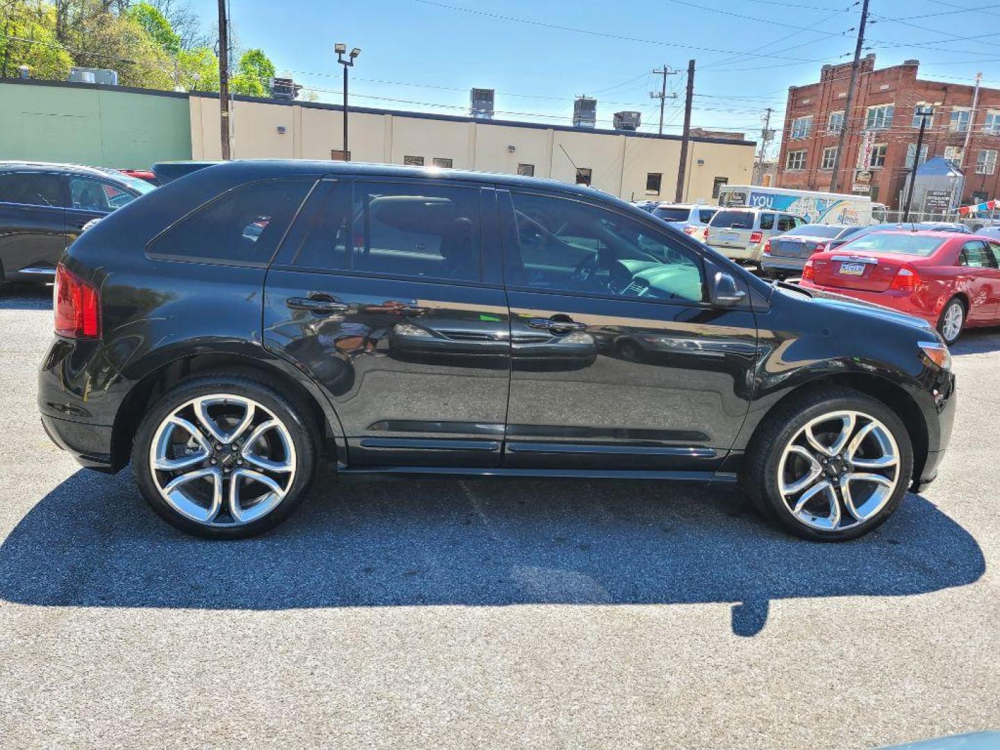 2013 BLACK FORD EDGE SPORT (2FMDK4AK0DB) with an 3.7L engine, Automatic transmission, located at 117 North Cameron Street, Harrisburg, PA, 17101, (717) 963-8962, 40.266762, -76.875259 - WE FINANCE!!! Good Credit/ Bad Credit/ No Credit - ALL Trade-Ins Welcomed!!! ***Guaranteed Credit Approval*** APPLY ONLINE or CALL us TODAY ;) Internet Prices and Marketplace Prices are SPECIAL discounted ***CASH DEALS*** Retail Prices are higher. Please call us to discuss your cash and finan - Photo#5