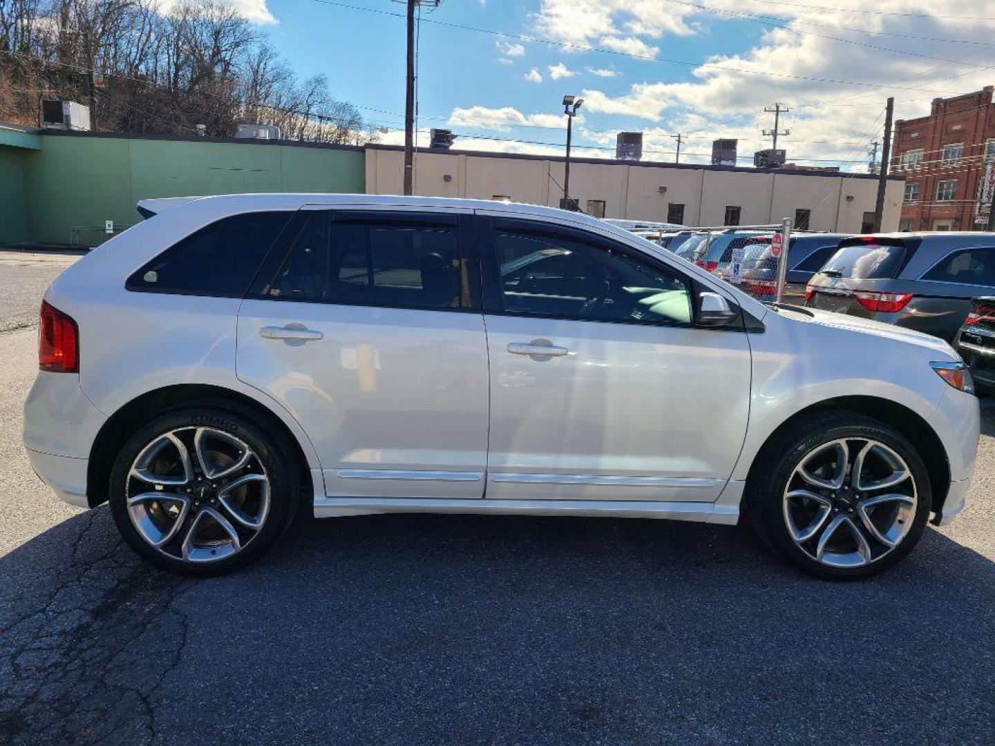 2013 WHITE FORD EDGE SPORT (2FMDK4AK5DB) with an 3.7L engine, Automatic transmission, located at 7981 Paxton Street, Harrisburg, PA, 17111, (717) 561-2926, 40.261490, -76.749229 - WE FINANCE!!! Good Credit/ Bad Credit/ No Credit - ALL Trade-Ins Welcomed!!! ***Guaranteed Credit Approval*** APPLY ONLINE or CALL us TODAY ;) Internet Prices and Marketplace Prices are SPECIAL discounted ***CASH DEALS*** Retail Prices are higher. Please call us to discuss your cash and finan - Photo#5