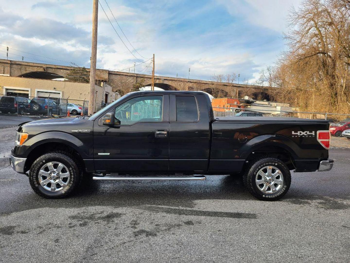 2013 BLACK FORD F150 SUPER CAB (1FTFX1ET0DF) with an 3.5L engine, Automatic transmission, located at 7981 Paxton Street, Harrisburg, PA, 17111, (717) 561-2926, 40.261490, -76.749229 - WE FINANCE!!! Good Credit/ Bad Credit/ No Credit - ALL Trade-Ins Welcomed!!! ***Guaranteed Credit Approval*** APPLY ONLINE or CALL us TODAY ;) Internet Prices and Marketplace Prices are SPECIAL discounted ***CASH DEALS*** Retail Prices are higher. Please call us to discuss your cash and finan - Photo#1