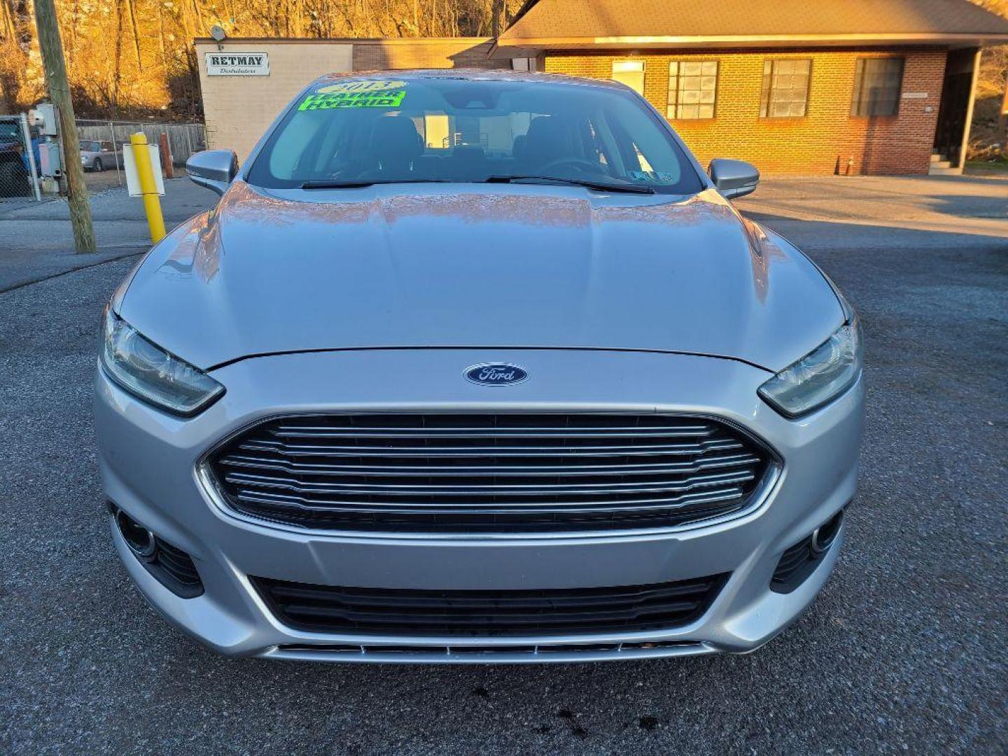 2013 SILVER FORD FUSION SE HYBRID (3FA6P0LU8DR) with an 2.0L engine, Continuously Variable transmission, located at 117 North Cameron Street, Harrisburg, PA, 17101, (717) 963-8962, 40.266762, -76.875259 - WE FINANCE!!! Good Credit/ Bad Credit/ No Credit - ALL Trade-Ins Welcomed!!! ***Guaranteed Credit Approval*** APPLY ONLINE or CALL us TODAY ;) Internet Prices and Marketplace Prices are SPECIAL discounted ***CASH DEALS*** Retail Prices are higher. Please call us to discuss your cash and finan - Photo#7