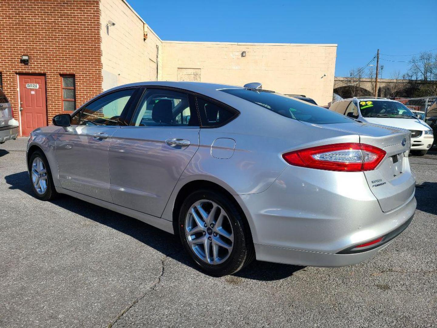 2013 SILVER FORD FUSION SE (3FA6P0H73DR) with an 2.5L engine, Automatic transmission, located at 117 North Cameron Street, Harrisburg, PA, 17101, (717) 963-8962, 40.266762, -76.875259 - WE FINANCE!!! Good Credit/ Bad Credit/ No Credit - ALL Trade-Ins Welcomed!!! ***Guaranteed Credit Approval*** APPLY ONLINE or CALL us TODAY ;) Internet Prices and Marketplace Prices are SPECIAL discounted ***CASH DEALS*** Retail Prices are higher. Please call us to discuss your cash and finan - Photo#2