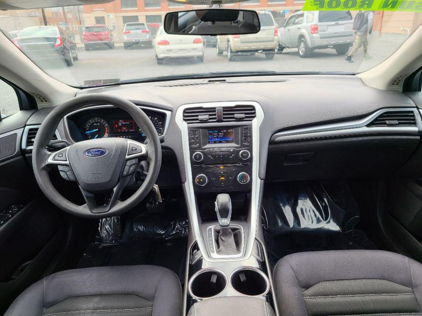 2013 BLUE FORD FUSION SE (3FA6P0H72DR) with an 2.5L engine, Automatic transmission, located at 117 North Cameron Street, Harrisburg, PA, 17101, (717) 963-8962, 40.266762, -76.875259 - WE FINANCE!!! Good Credit/ Bad Credit/ No Credit - ALL Trade-Ins Welcomed!!! ***Guaranteed Credit Approval*** APPLY ONLINE or CALL us TODAY ;) Internet Prices and Marketplace Prices are SPECIAL discounted ***CASH DEALS*** Retail Prices are higher. Please call us to discuss your cash and finan - Photo#10