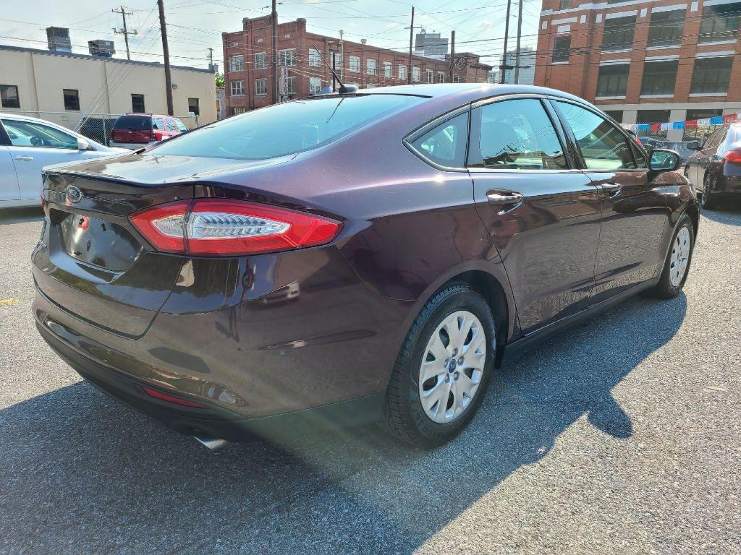 2013 MAROON FORD FUSION S (3FA6P0G76DR) with an 2.5L engine, Automatic transmission, located at 117 North Cameron Street, Harrisburg, PA, 17101, (717) 963-8962, 40.266762, -76.875259 - WE FINANCE!!! Good Credit/ Bad Credit/ No Credit - ALL Trade-Ins Welcomed!!! ***Guaranteed Credit Approval*** APPLY ONLINE or CALL us TODAY ;) Internet Prices and Marketplace Prices are SPECIAL discounted ***CASH DEALS*** Retail Prices are higher. Please call us to discuss your cash and finan - Photo#4