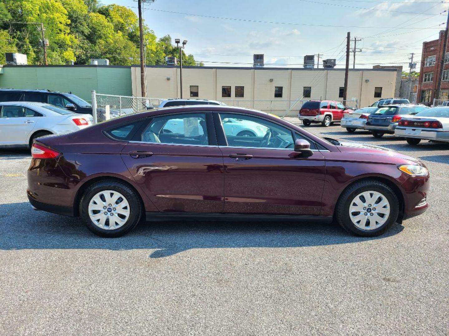 2013 MAROON FORD FUSION S (3FA6P0G76DR) with an 2.5L engine, Automatic transmission, located at 117 North Cameron Street, Harrisburg, PA, 17101, (717) 963-8962, 40.266762, -76.875259 - WE FINANCE!!! Good Credit/ Bad Credit/ No Credit - ALL Trade-Ins Welcomed!!! ***Guaranteed Credit Approval*** APPLY ONLINE or CALL us TODAY ;) Internet Prices and Marketplace Prices are SPECIAL discounted ***CASH DEALS*** Retail Prices are higher. Please call us to discuss your cash and finan - Photo#5