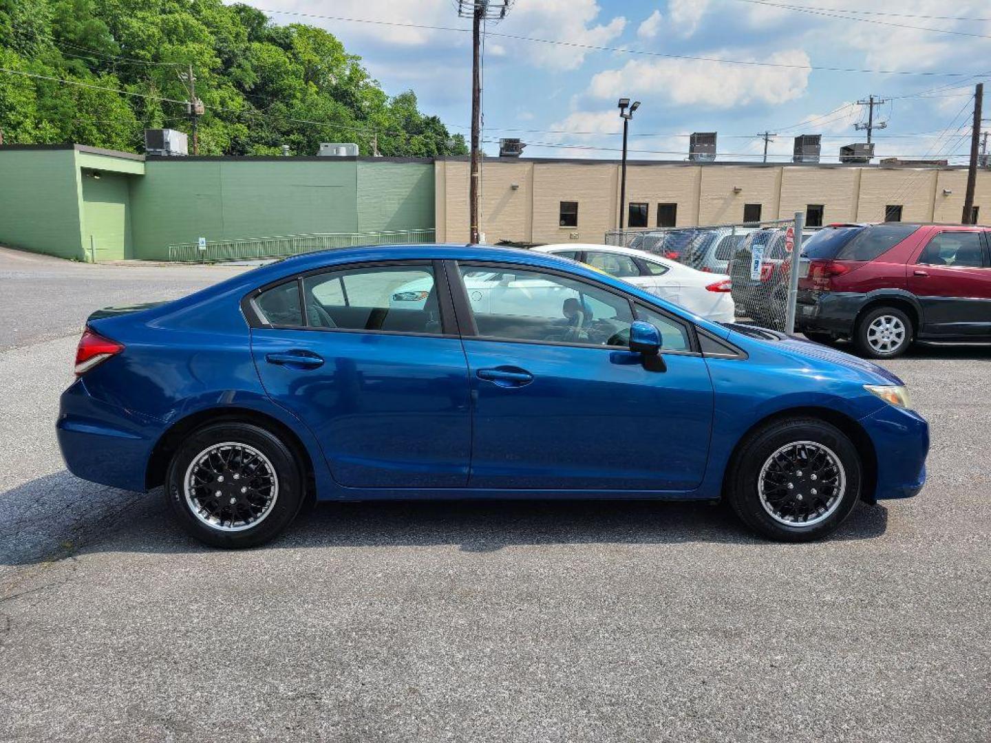 2013 BLUE HONDA CIVIC LX (19XFB2F5XDE) with an 1.8L engine, Automatic transmission, located at 7981 Paxton Street, Harrisburg, PA, 17111, (717) 561-2926, 40.261490, -76.749229 - WE FINANCE!!! Good Credit/ Bad Credit/ No Credit - ALL Trade-Ins Welcomed!!! ***Guaranteed Credit Approval*** APPLY ONLINE or CALL us TODAY ;) Internet Prices and Marketplace Prices are SPECIAL discounted ***CASH DEALS*** Retail Prices are higher. Please call us to discuss your cash and finan - Photo#5