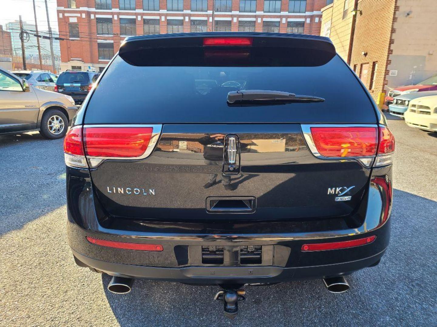 2013 BLACK LINCOLN MKX AWD (2LMDJ8JK8DB) with an 3.7L engine, Automatic transmission, located at 7981 Paxton Street, Harrisburg, PA, 17111, (717) 561-2926, 40.261490, -76.749229 - WE FINANCE!!! Good Credit/ Bad Credit/ No Credit - ALL Trade-Ins Welcomed!!! ***Guaranteed Credit Approval*** APPLY ONLINE or CALL us TODAY ;) Internet Prices and Marketplace Prices are SPECIAL discounted ***CASH DEALS*** Retail Prices are higher. Please call us to discuss your cash and finan - Photo#3