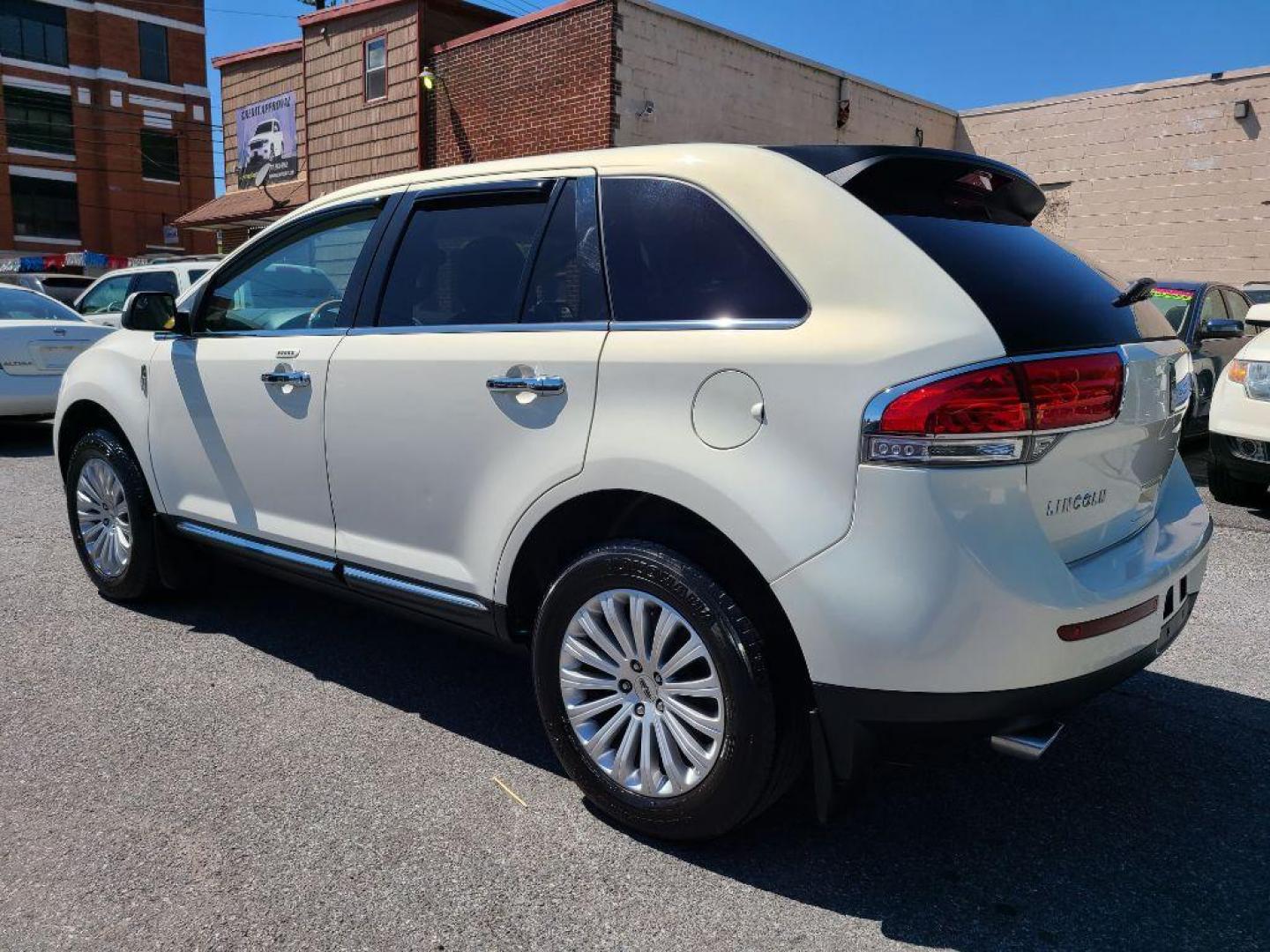 2013 WHITE LINCOLN MKX UTILITY (2LMDJ6JK7DB) with an 3.7L engine, Automatic transmission, located at 7981 Paxton Street, Harrisburg, PA, 17111, (717) 561-2926, 40.261490, -76.749229 - WE FINANCE!!! Good Credit/ Bad Credit/ No Credit - ALL Trade-Ins Welcomed!!! ***Guaranteed Credit Approval*** APPLY ONLINE or CALL us TODAY ;) Internet Prices and Marketplace Prices are SPECIAL discounted ***CASH DEALS*** Retail Prices are higher. Please call us to discuss your cash and finan - Photo#2