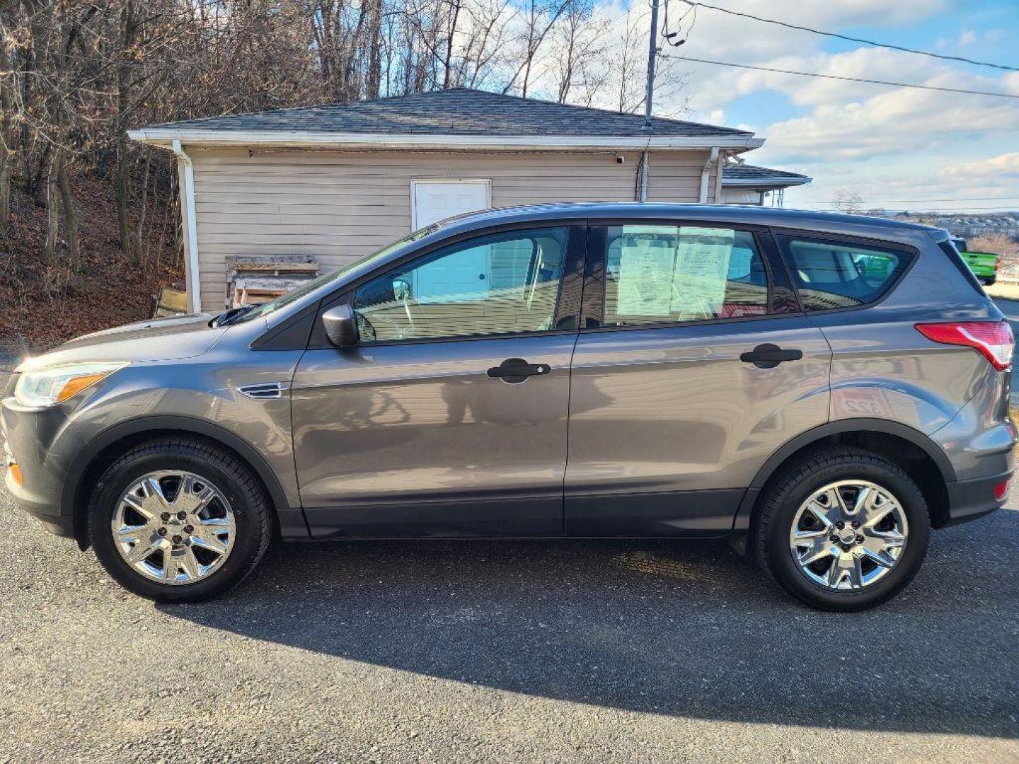 2014 GRAY FORD ESCAPE S (1FMCU0F70EU) with an 2.5L engine, Automatic transmission, located at 7981 Paxton Street, Harrisburg, PA, 17111, (717) 561-2926, 40.261490, -76.749229 - WE FINANCE!!! Good Credit/ Bad Credit/ No Credit - ALL Trade-Ins Welcomed!!! ***Guaranteed Credit Approval*** APPLY ONLINE or CALL us TODAY ;) Internet Prices and Marketplace Prices are SPECIAL discounted ***CASH DEALS*** Retail Prices are higher. Please call us to discuss your cash and finan - Photo#1