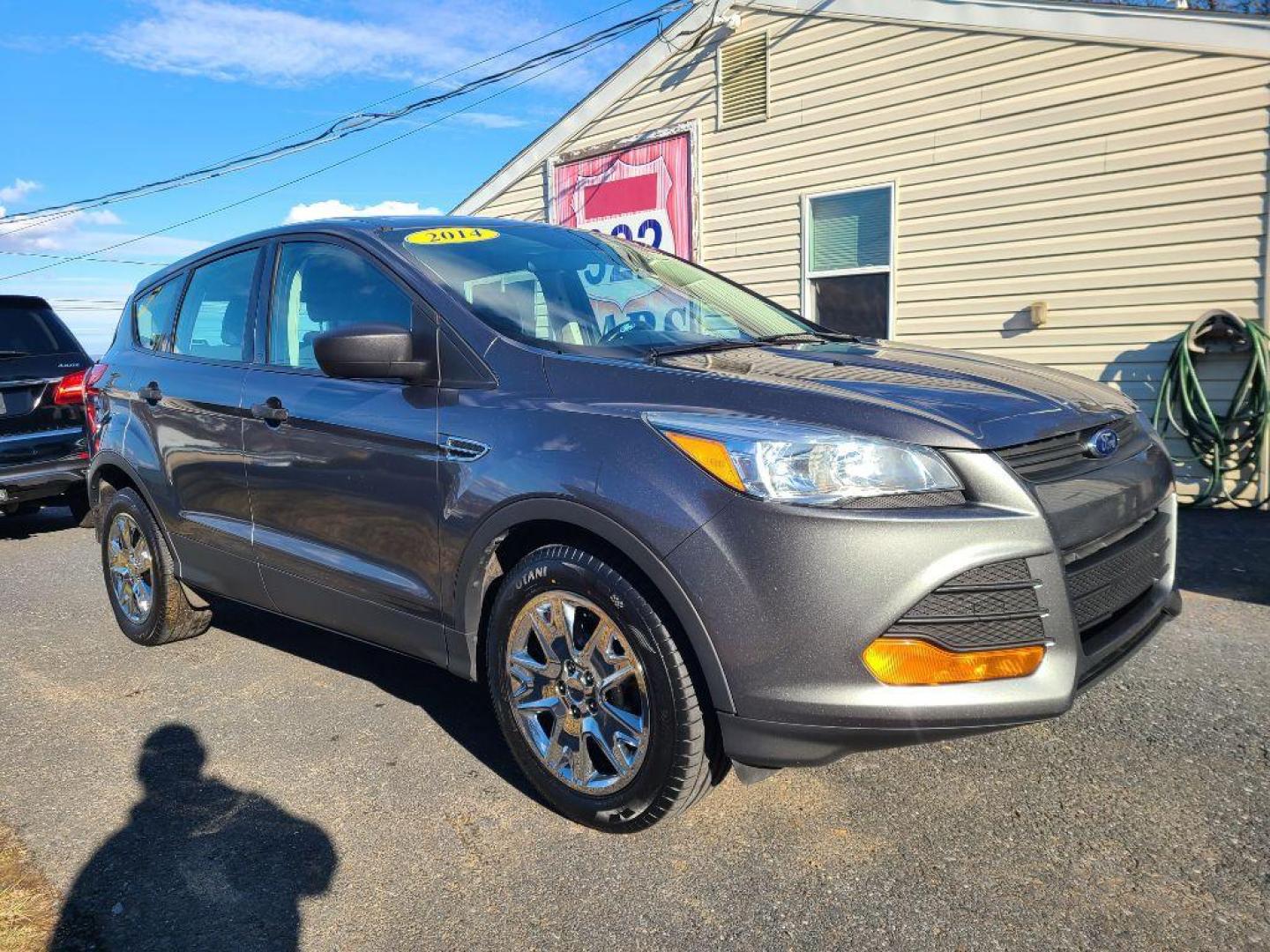 2014 GRAY FORD ESCAPE S (1FMCU0F70EU) with an 2.5L engine, Automatic transmission, located at 7981 Paxton Street, Harrisburg, PA, 17111, (717) 561-2926, 40.261490, -76.749229 - WE FINANCE!!! Good Credit/ Bad Credit/ No Credit - ALL Trade-Ins Welcomed!!! ***Guaranteed Credit Approval*** APPLY ONLINE or CALL us TODAY ;) Internet Prices and Marketplace Prices are SPECIAL discounted ***CASH DEALS*** Retail Prices are higher. Please call us to discuss your cash and finan - Photo#6