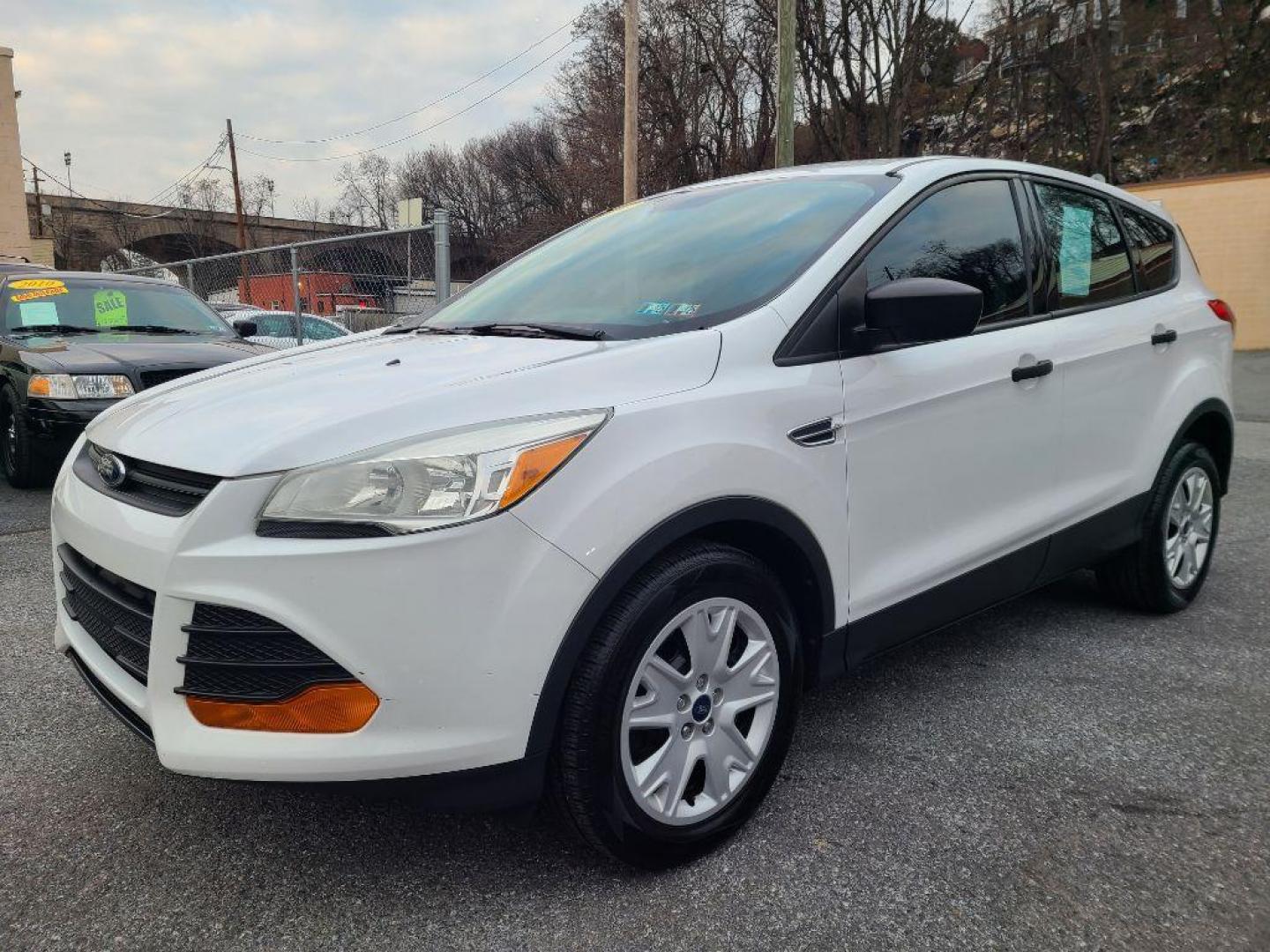 2014 WHITE FORD ESCAPE S (1FMCU0F7XEU) with an 2.5L engine, Automatic transmission, located at 7981 Paxton Street, Harrisburg, PA, 17111, (717) 561-2926, 40.261490, -76.749229 - WE FINANCE!!! Good Credit/ Bad Credit/ No Credit - ALL Trade-Ins Welcomed!!! ***Guaranteed Credit Approval*** APPLY ONLINE or CALL us TODAY ;) Internet Prices and Marketplace Prices are SPECIAL discounted ***CASH DEALS*** Retail Prices are higher. Please call us to discuss your cash and finan - Photo#0