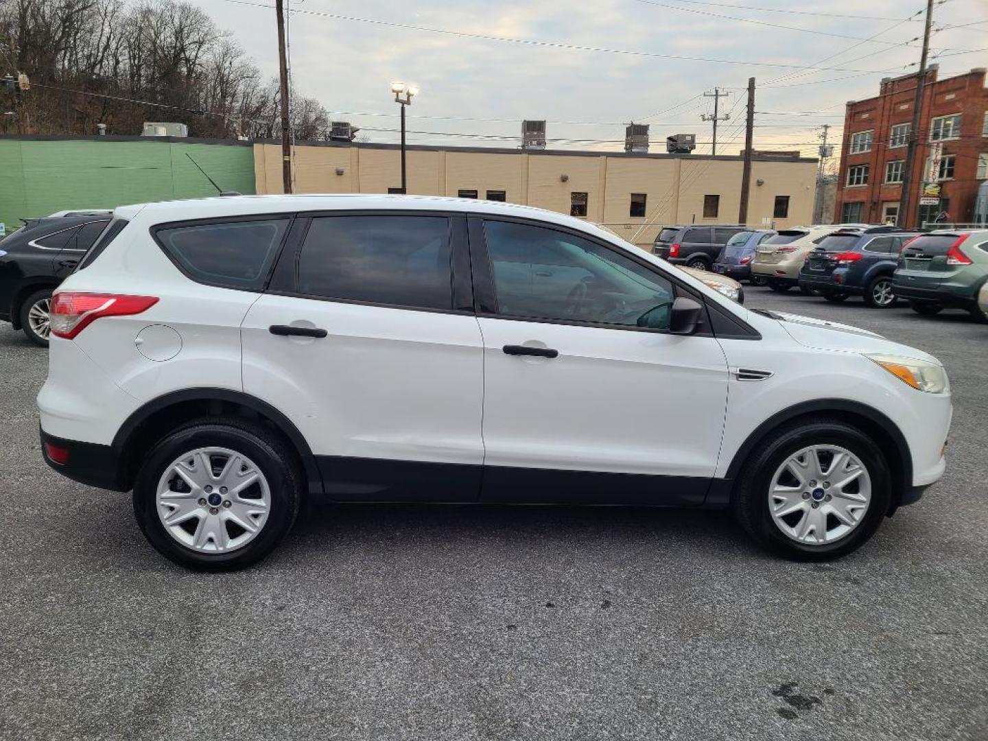 2014 WHITE FORD ESCAPE S (1FMCU0F7XEU) with an 2.5L engine, Automatic transmission, located at 7981 Paxton Street, Harrisburg, PA, 17111, (717) 561-2926, 40.261490, -76.749229 - WE FINANCE!!! Good Credit/ Bad Credit/ No Credit - ALL Trade-Ins Welcomed!!! ***Guaranteed Credit Approval*** APPLY ONLINE or CALL us TODAY ;) Internet Prices and Marketplace Prices are SPECIAL discounted ***CASH DEALS*** Retail Prices are higher. Please call us to discuss your cash and finan - Photo#5