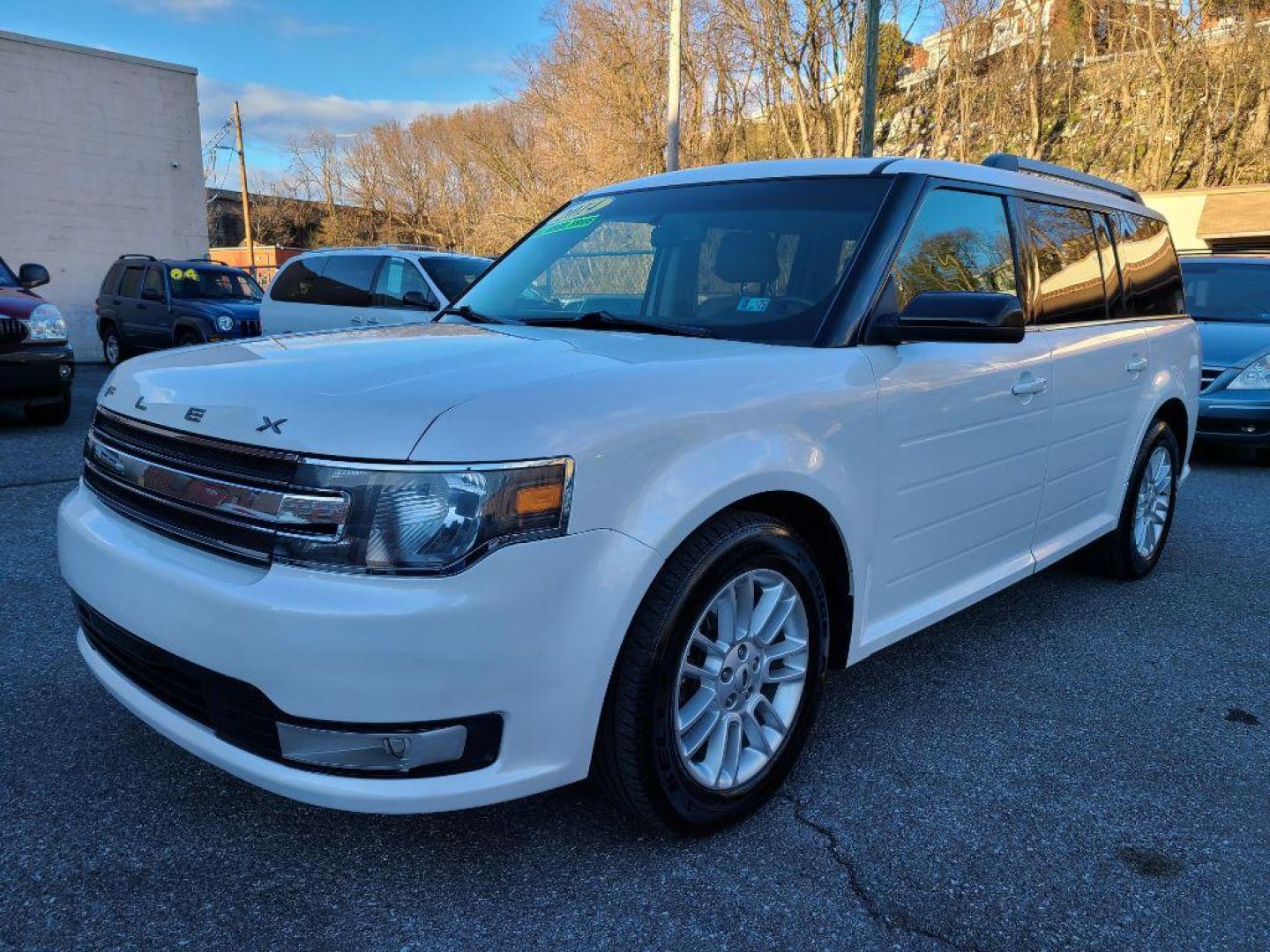 2014 WHITE FORD FLEX SEL (2FMHK6C83EB) with an 3.5L engine, Automatic transmission, located at 7981 Paxton Street, Harrisburg, PA, 17111, (717) 561-2926, 40.261490, -76.749229 - WE FINANCE!!! Good Credit/ Bad Credit/ No Credit - ALL Trade-Ins Welcomed!!! ***Guaranteed Credit Approval*** APPLY ONLINE or CALL us TODAY ;) Internet Prices and Marketplace Prices are SPECIAL discounted ***CASH DEALS*** Retail Prices are higher. Please call us to discuss your cash and finan - Photo#0