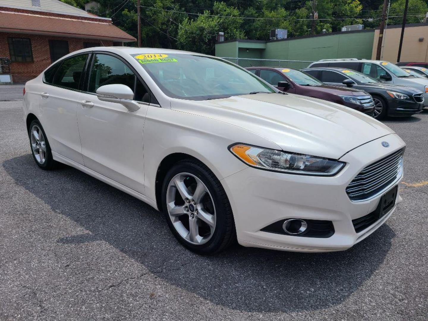 2014 WHITE FORD FUSION SE (1FA6P0HD4E5) with an 1.5L engine, Automatic transmission, located at 7981 Paxton Street, Harrisburg, PA, 17111, (717) 561-2926, 40.261490, -76.749229 - WE FINANCE!!! Good Credit/ Bad Credit/ No Credit - ALL Trade-Ins Welcomed!!! ***Guaranteed Credit Approval*** APPLY ONLINE or CALL us TODAY ;) Internet Prices and Marketplace Prices are SPECIAL discounted ***CASH DEALS*** Retail Prices are higher. Please call us to discuss your cash and finan - Photo#6