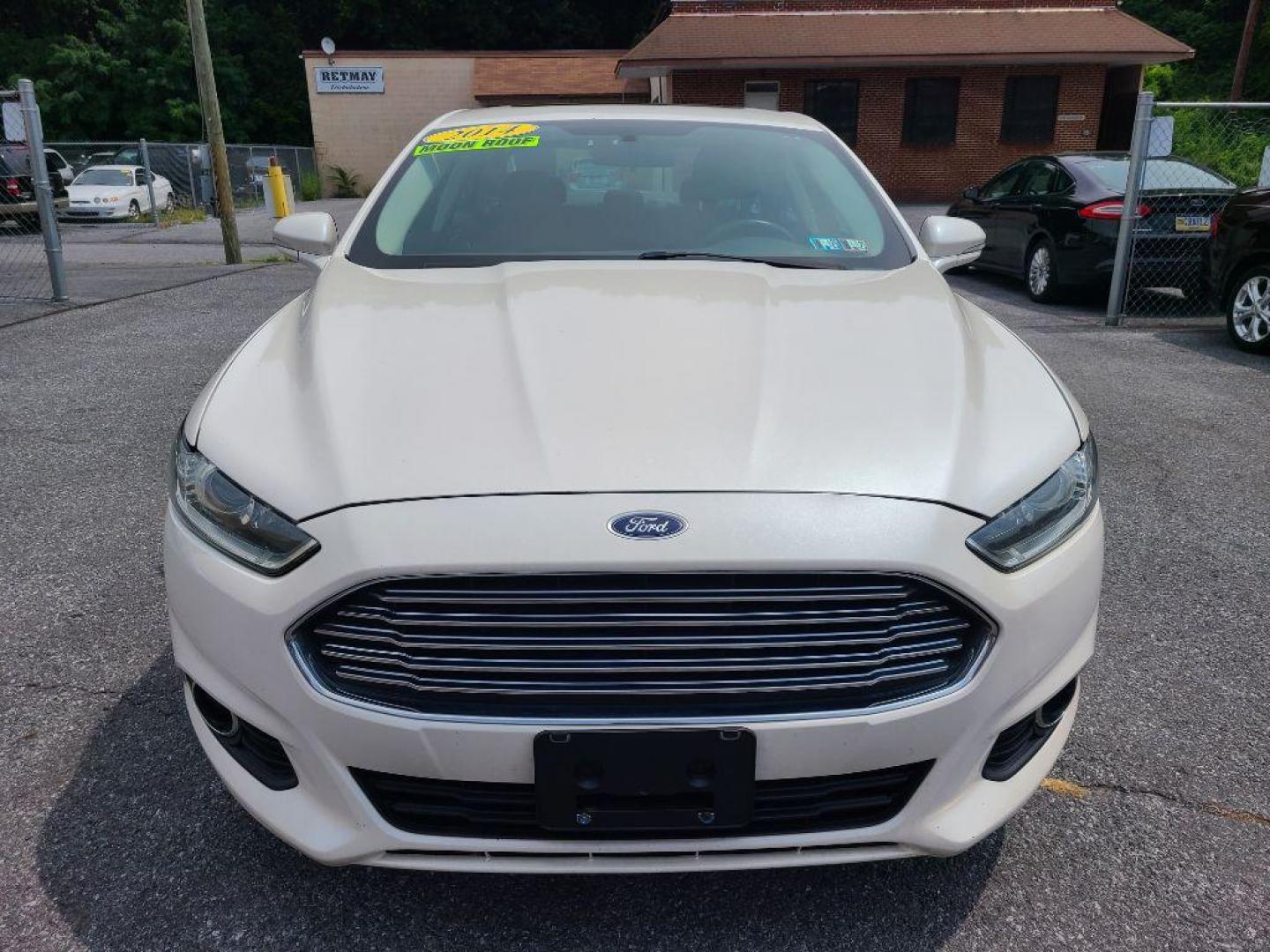 2014 WHITE FORD FUSION SE (1FA6P0HD4E5) with an 1.5L engine, Automatic transmission, located at 7981 Paxton Street, Harrisburg, PA, 17111, (717) 561-2926, 40.261490, -76.749229 - WE FINANCE!!! Good Credit/ Bad Credit/ No Credit - ALL Trade-Ins Welcomed!!! ***Guaranteed Credit Approval*** APPLY ONLINE or CALL us TODAY ;) Internet Prices and Marketplace Prices are SPECIAL discounted ***CASH DEALS*** Retail Prices are higher. Please call us to discuss your cash and finan - Photo#7