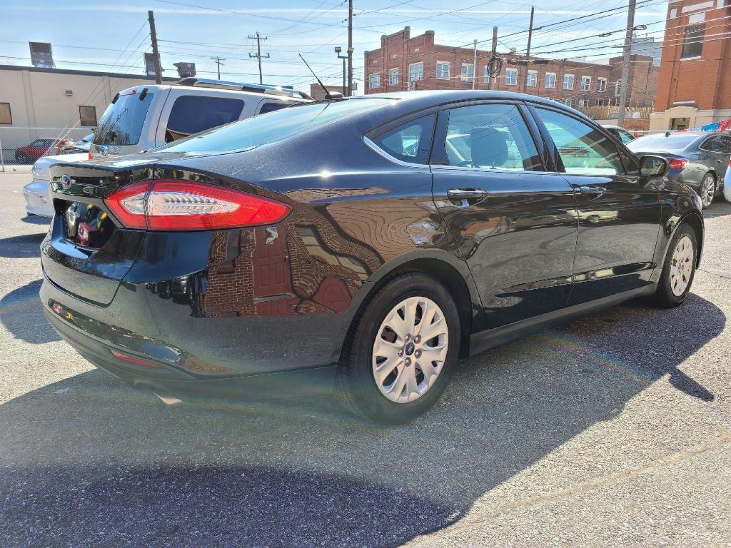 2014 BLACK FORD FUSION S (1FA6P0G79E5) with an 2.5L engine, Automatic transmission, located at 117 North Cameron Street, Harrisburg, PA, 17101, (717) 963-8962, 40.266762, -76.875259 - WE FINANCE!!! Good Credit/ Bad Credit/ No Credit - ALL Trade-Ins Welcomed!!! ***Guaranteed Credit Approval*** APPLY ONLINE or CALL us TODAY ;) Internet Prices and Marketplace Prices are SPECIAL discounted ***CASH DEALS*** Retail Prices are higher. Please call us to discuss your cash and finan - Photo#4