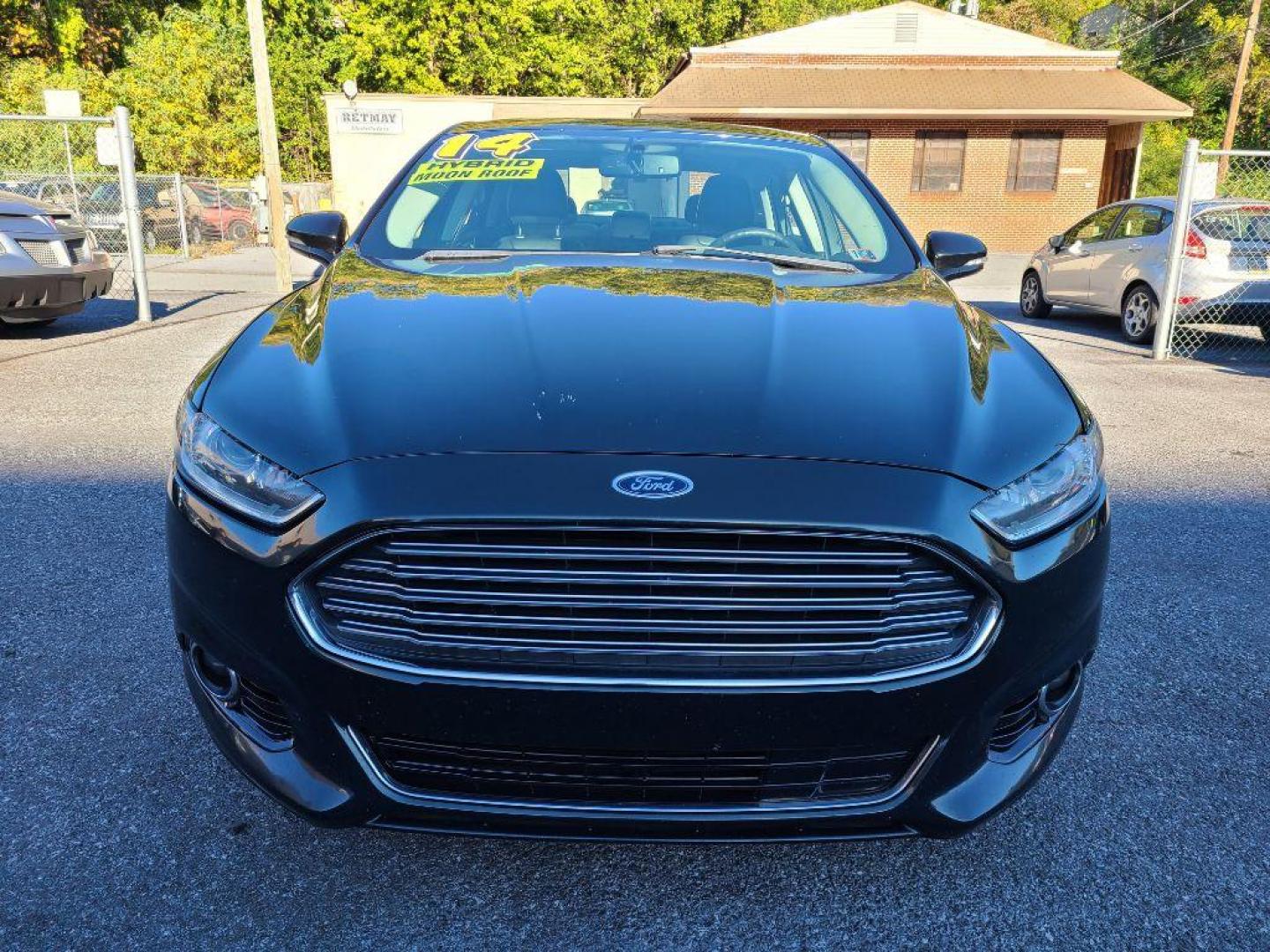 2014 GRAY FORD FUSION SE HYBRID (3FA6P0LU3ER) with an 2.0L engine, Continuously Variable transmission, located at 117 North Cameron Street, Harrisburg, PA, 17101, (717) 963-8962, 40.266762, -76.875259 - WE FINANCE!!! Good Credit/ Bad Credit/ No Credit - ALL Trade-Ins Welcomed!!! ***Guaranteed Credit Approval*** APPLY ONLINE or CALL us TODAY ;) Internet Prices and Marketplace Prices are SPECIAL discounted ***CASH DEALS*** Retail Prices are higher. Please call us to discuss your cash and finan - Photo#7