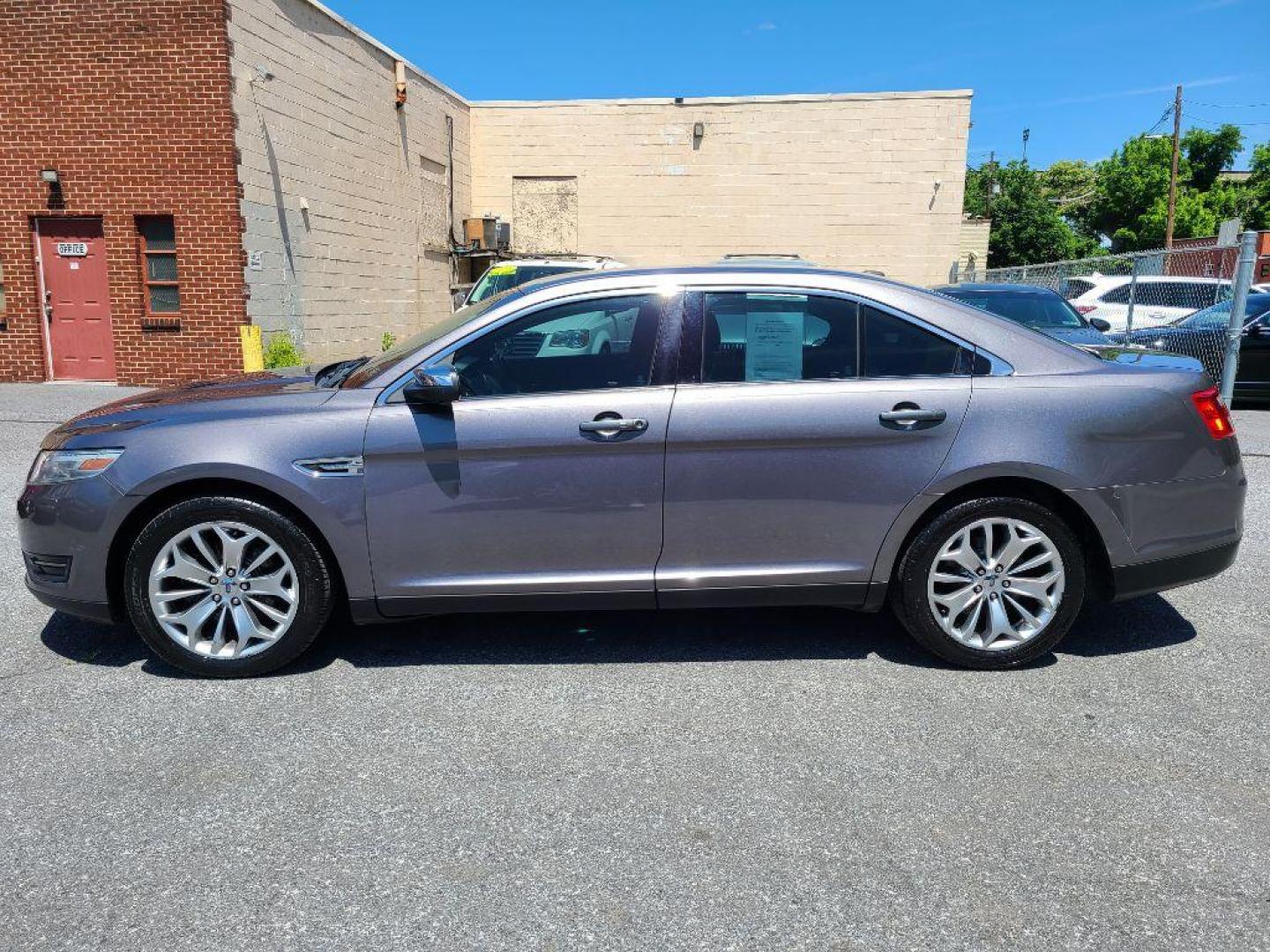 2014 GRAY FORD TAURUS LIMITED (1FAHP2F8XEG) with an 3.5L engine, Automatic transmission, located at 117 North Cameron Street, Harrisburg, PA, 17101, (717) 963-8962, 40.266762, -76.875259 - WE FINANCE!!! Good Credit/ Bad Credit/ No Credit - ALL Trade-Ins Welcomed!!! ***Guaranteed Credit Approval*** APPLY ONLINE or CALL us TODAY ;) Internet Prices and Marketplace Prices are SPECIAL discounted ***CASH DEALS*** Retail Prices are higher. Please call us to discuss your cash and finan - Photo#1