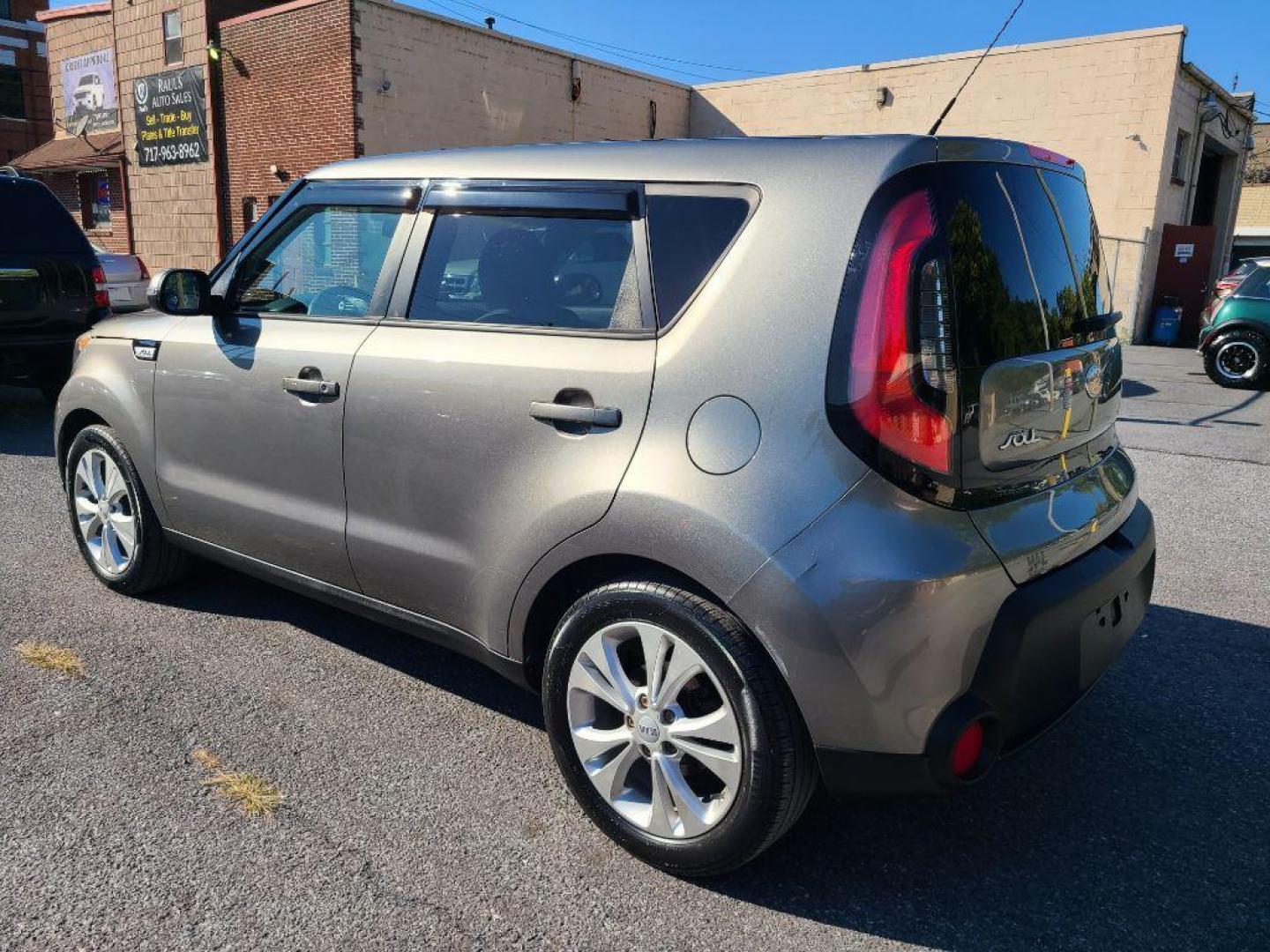 2014 GREEN KIA SOUL + (KNDJP3A54E7) with an 2.0L engine, Automatic transmission, located at 117 North Cameron Street, Harrisburg, PA, 17101, (717) 963-8962, 40.266762, -76.875259 - WE FINANCE!!! Good Credit/ Bad Credit/ No Credit - ALL Trade-Ins Welcomed!!! ***Guaranteed Credit Approval*** APPLY ONLINE or CALL us TODAY ;) Internet Prices and Marketplace Prices are SPECIAL discounted ***CASH DEALS*** Retail Prices are higher. Please call us to discuss your cash and finan - Photo#2