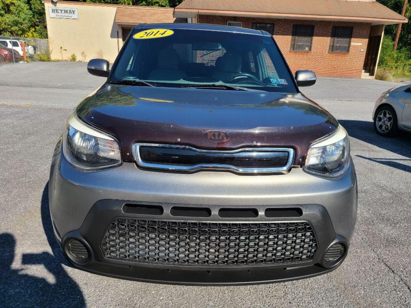 2014 GREEN KIA SOUL + (KNDJP3A54E7) with an 2.0L engine, Automatic transmission, located at 117 North Cameron Street, Harrisburg, PA, 17101, (717) 963-8962, 40.266762, -76.875259 - WE FINANCE!!! Good Credit/ Bad Credit/ No Credit - ALL Trade-Ins Welcomed!!! ***Guaranteed Credit Approval*** APPLY ONLINE or CALL us TODAY ;) Internet Prices and Marketplace Prices are SPECIAL discounted ***CASH DEALS*** Retail Prices are higher. Please call us to discuss your cash and finan - Photo#7