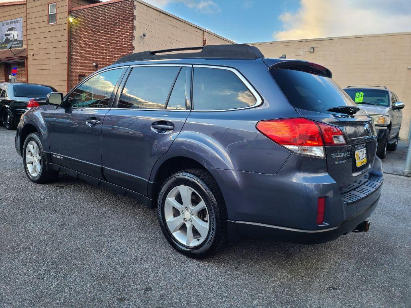 2014 GRAY SUBARU OUTBACK 2.5I PREMIUM (4S4BRBCC8E3) with an 2.5L engine, Continuously Variable transmission, located at 117 North Cameron Street, Harrisburg, PA, 17101, (717) 963-8962, 40.266762, -76.875259 - WE FINANCE!!! Good Credit/ Bad Credit/ No Credit - ALL Trade-Ins Welcomed!!! ***Guaranteed Credit Approval*** APPLY ONLINE or CALL us TODAY ;) Internet Prices and Marketplace Prices are SPECIAL discounted ***CASH DEALS*** Retail Prices are higher. Please call us to discuss your cash and finan - Photo#2