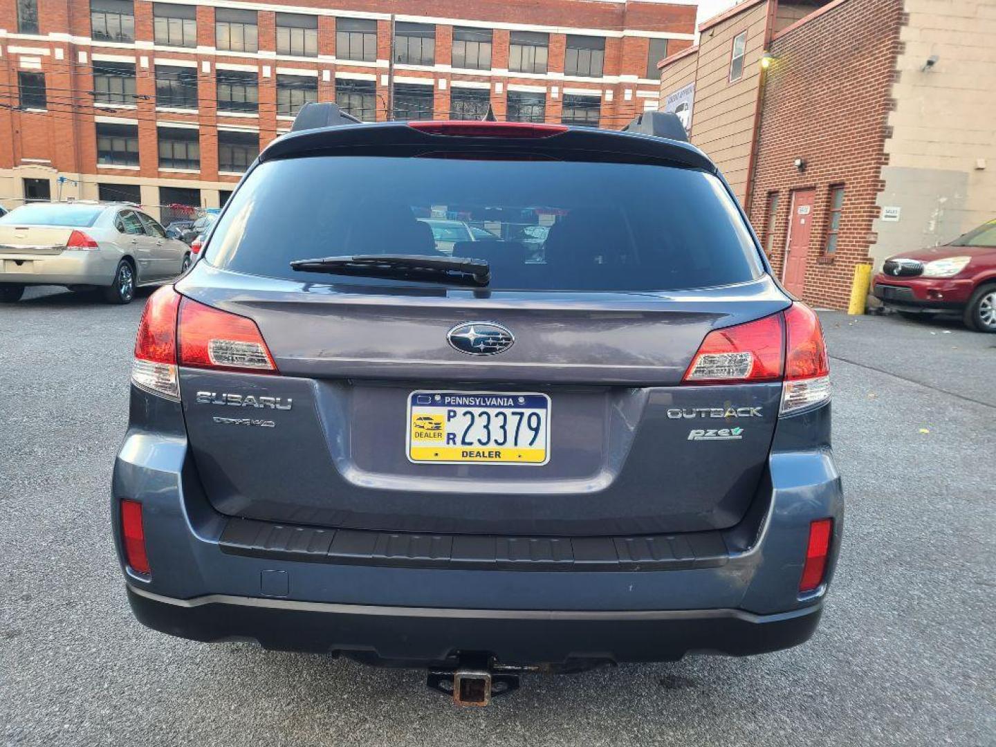 2014 GRAY SUBARU OUTBACK 2.5I PREMIUM (4S4BRBCC8E3) with an 2.5L engine, Continuously Variable transmission, located at 117 North Cameron Street, Harrisburg, PA, 17101, (717) 963-8962, 40.266762, -76.875259 - WE FINANCE!!! Good Credit/ Bad Credit/ No Credit - ALL Trade-Ins Welcomed!!! ***Guaranteed Credit Approval*** APPLY ONLINE or CALL us TODAY ;) Internet Prices and Marketplace Prices are SPECIAL discounted ***CASH DEALS*** Retail Prices are higher. Please call us to discuss your cash and finan - Photo#3