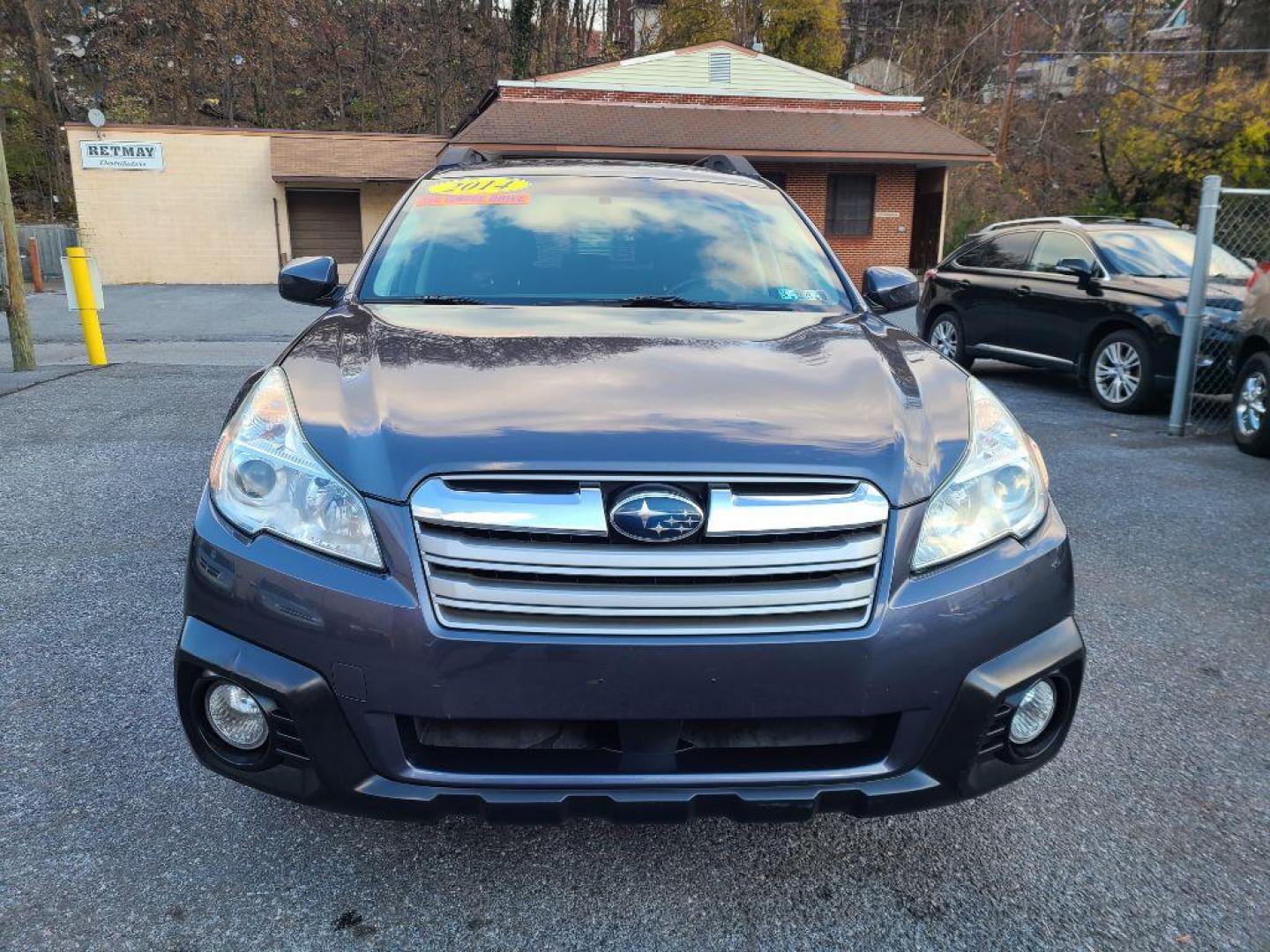 2014 GRAY SUBARU OUTBACK 2.5I PREMIUM (4S4BRBCC8E3) with an 2.5L engine, Continuously Variable transmission, located at 117 North Cameron Street, Harrisburg, PA, 17101, (717) 963-8962, 40.266762, -76.875259 - WE FINANCE!!! Good Credit/ Bad Credit/ No Credit - ALL Trade-Ins Welcomed!!! ***Guaranteed Credit Approval*** APPLY ONLINE or CALL us TODAY ;) Internet Prices and Marketplace Prices are SPECIAL discounted ***CASH DEALS*** Retail Prices are higher. Please call us to discuss your cash and finan - Photo#7